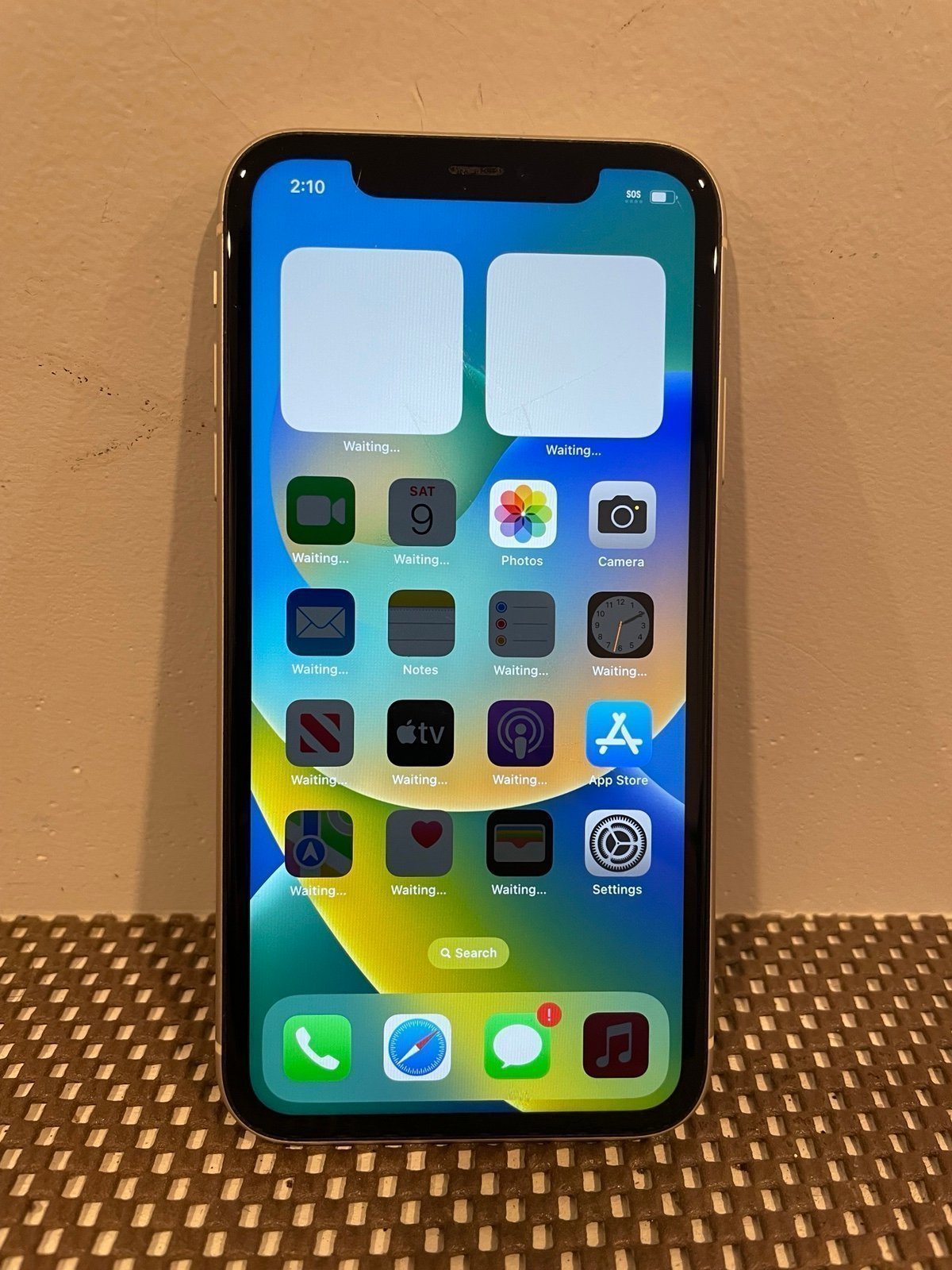 iPhone 11 White 64 GB unlocked. 1V31