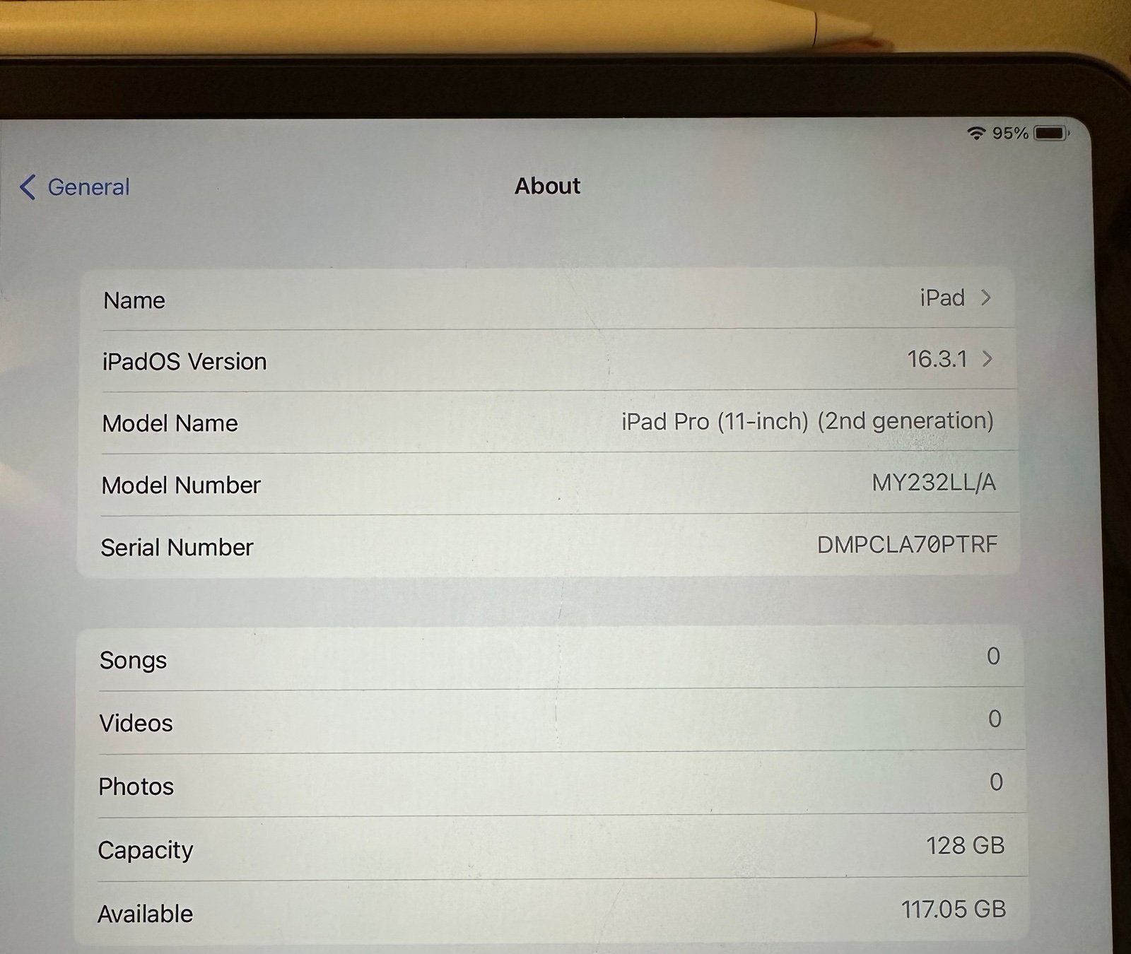 iPad 11 inch 2nd generation 1O28