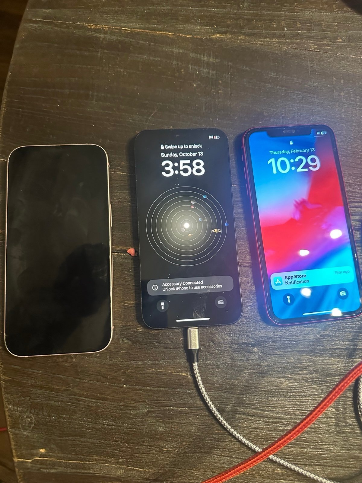 3 iPhones for parts or fix? 1W36