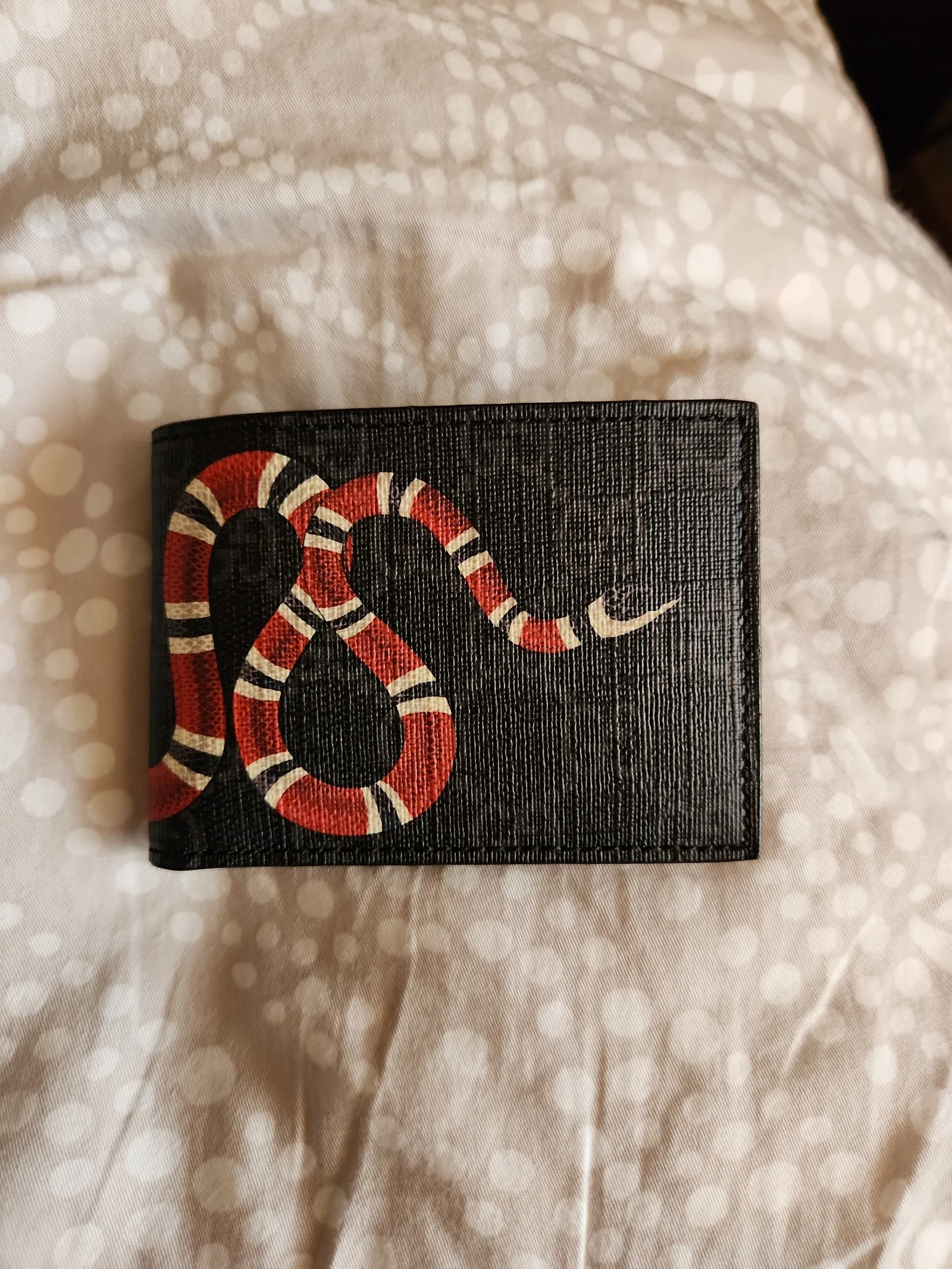 DEC 2024 AUTHENTIC SUPREME GG GUCCI SNAKE SMALL WALLET 4 CARD SLOT.