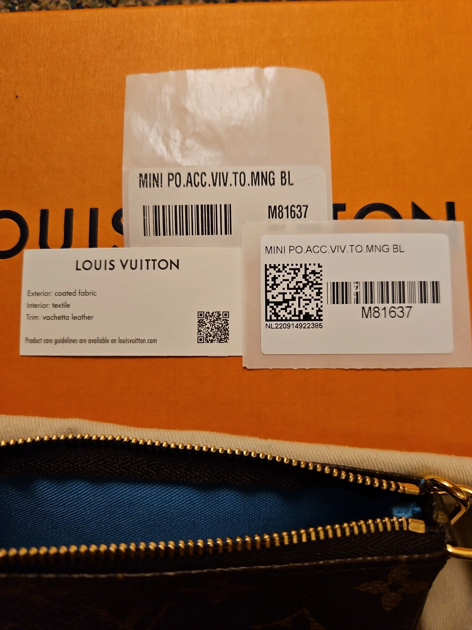 Louis vuitton mini pochette accessoires christmas animation 2022