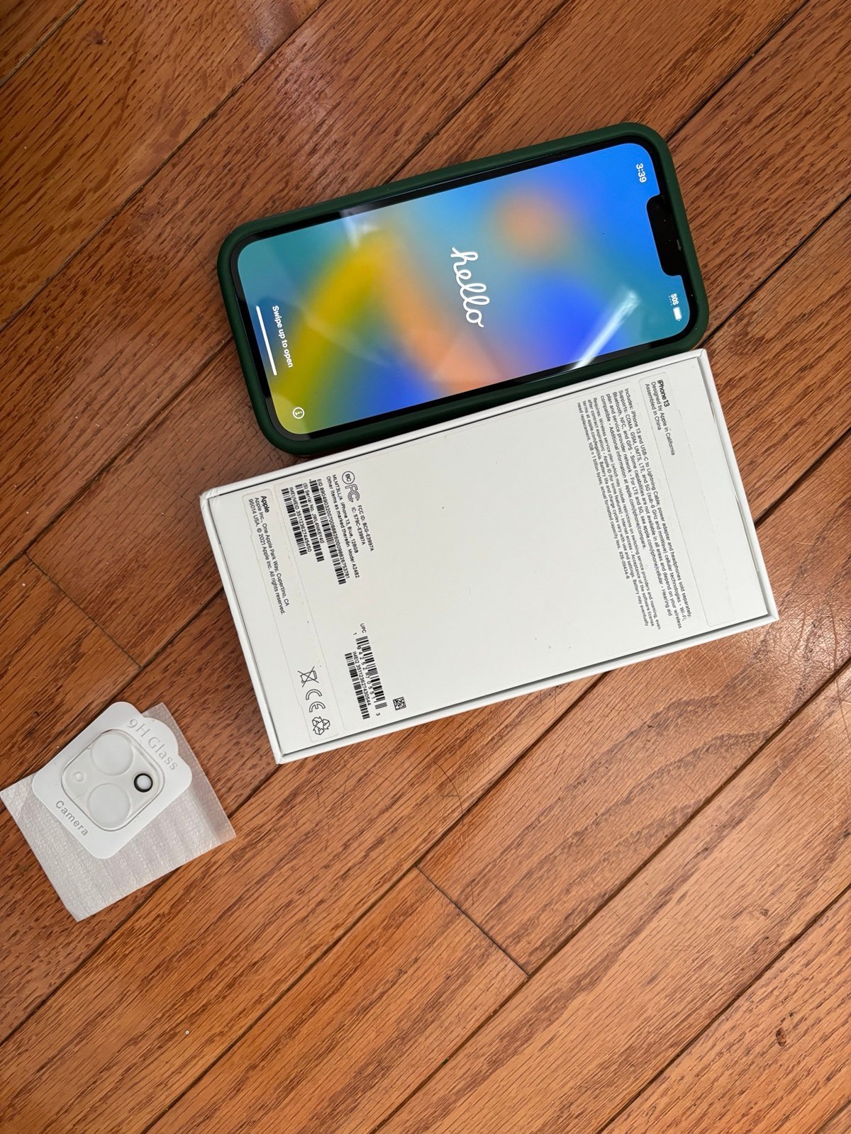 Unlocked Apple iPhone 13 128 GB in Blue UNLOCKED 8S96