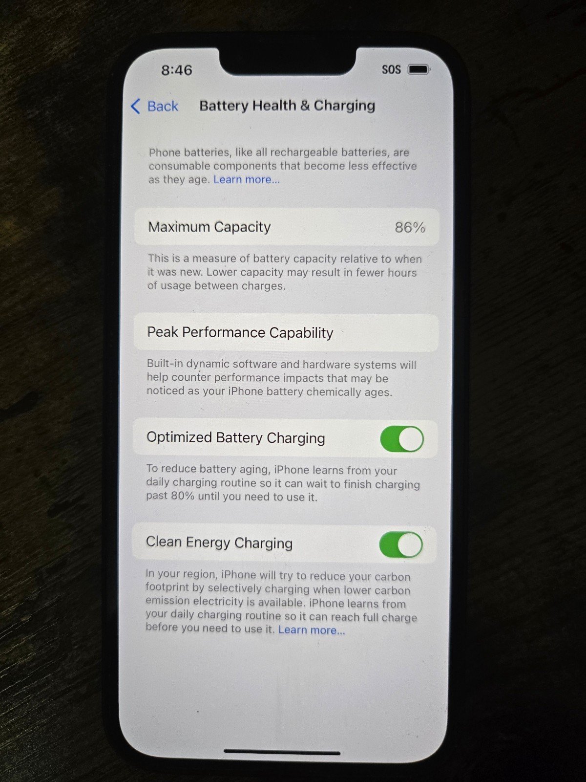 Apple iPhone 14 Unlocked 128GB Midnight Comes With Screen Protector and Charger 2S11