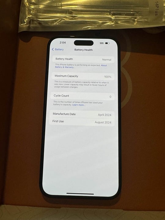 iPhone 15 plus black unlocked 128gb 7Z38