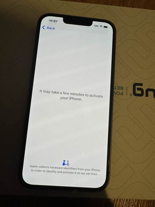 iPhone 14 128gb unlocked 6L55