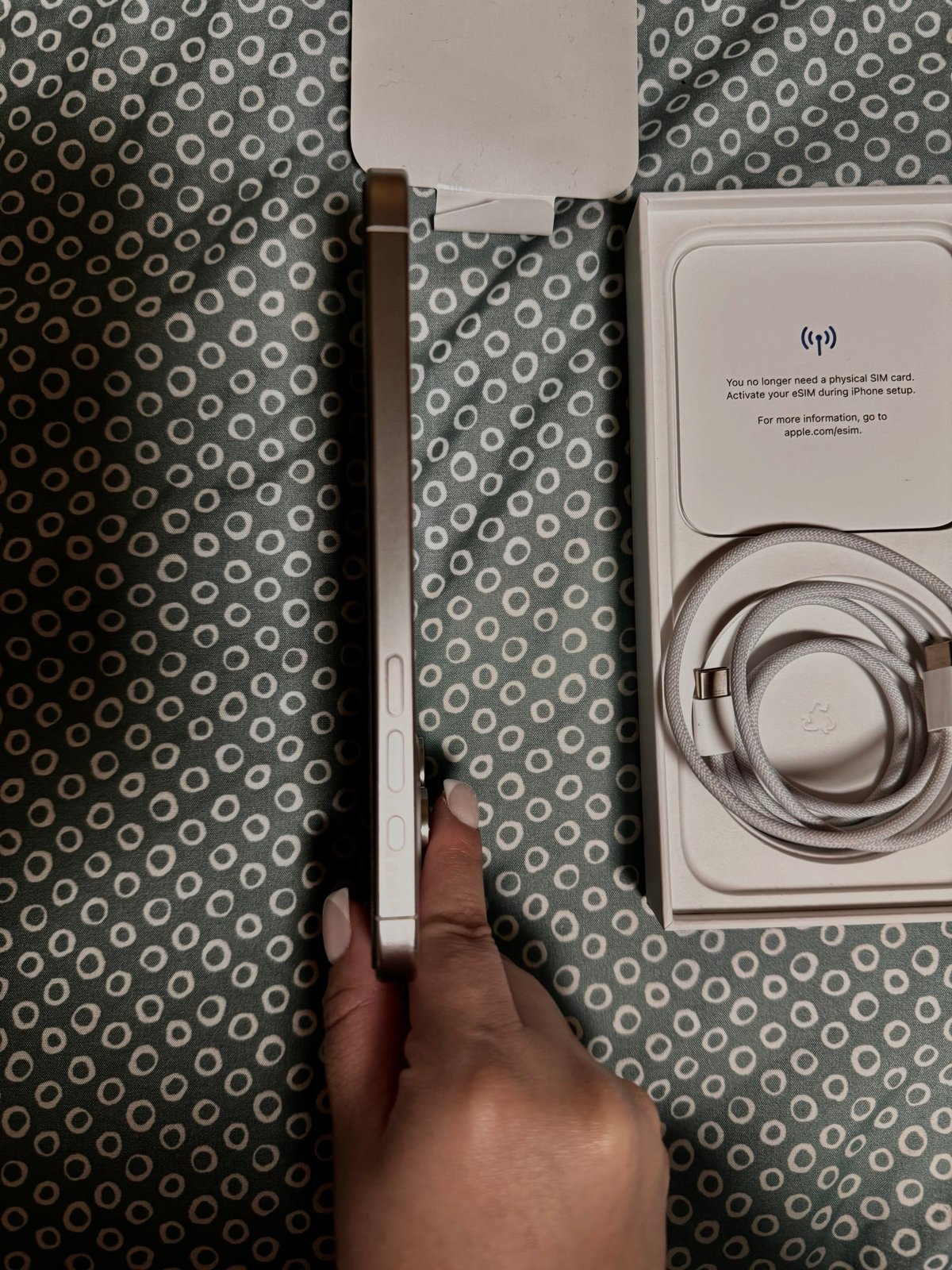 Apple iphone 15 pro max unlocked 1TB 7U72