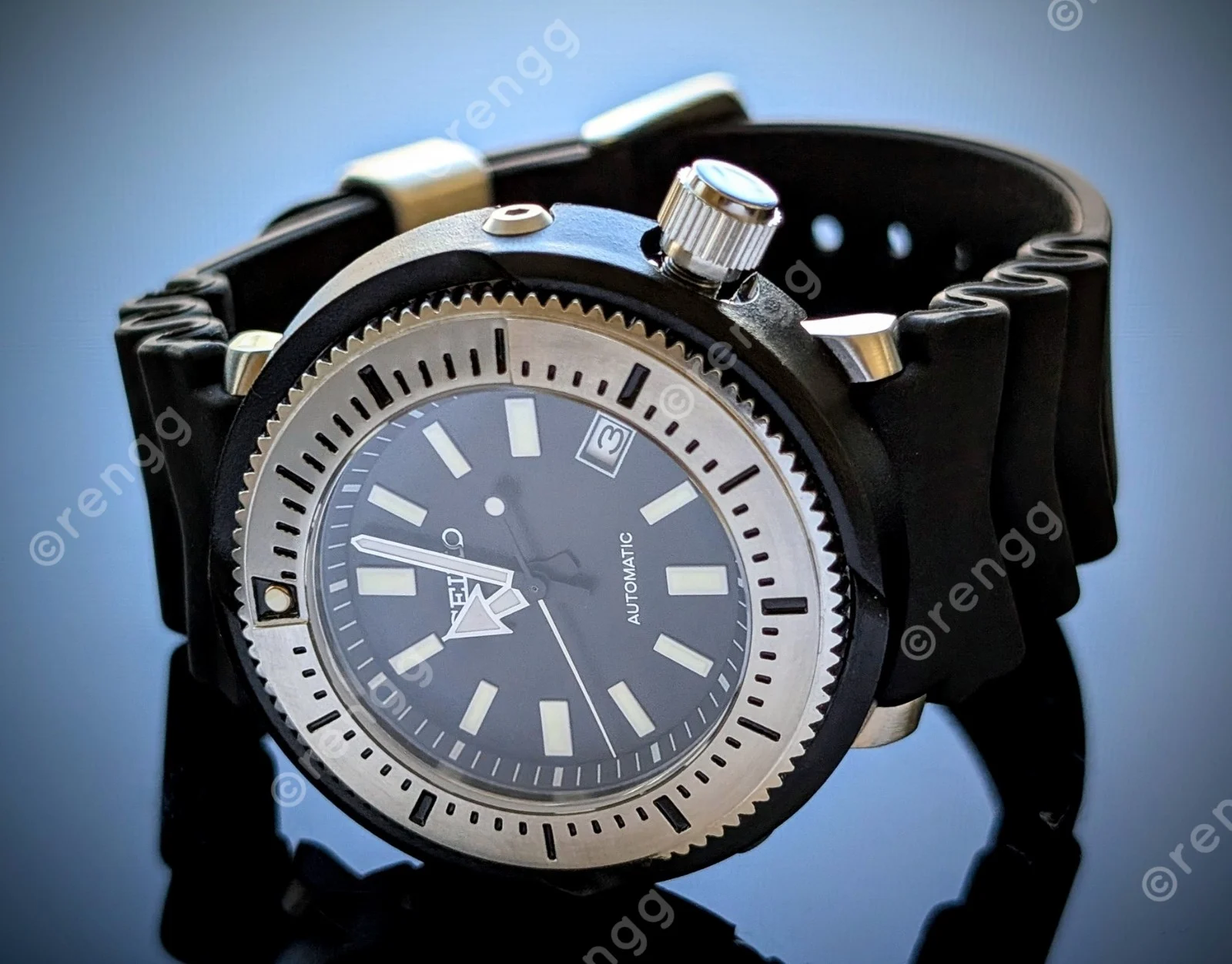 Automatic Black Tuna Canned Diver 45mm Mod NH35A 24jewels Sapphire Excellent!