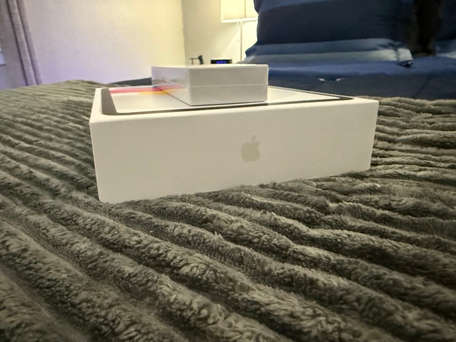 iPad 10th Generation + Apple Pencil BRAND NEW 8C19