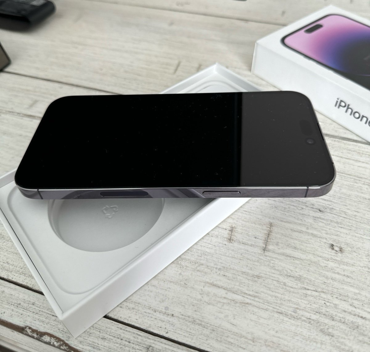 iphone 14 pro max phone 128GB with 20W Apple rapid charger 9C21