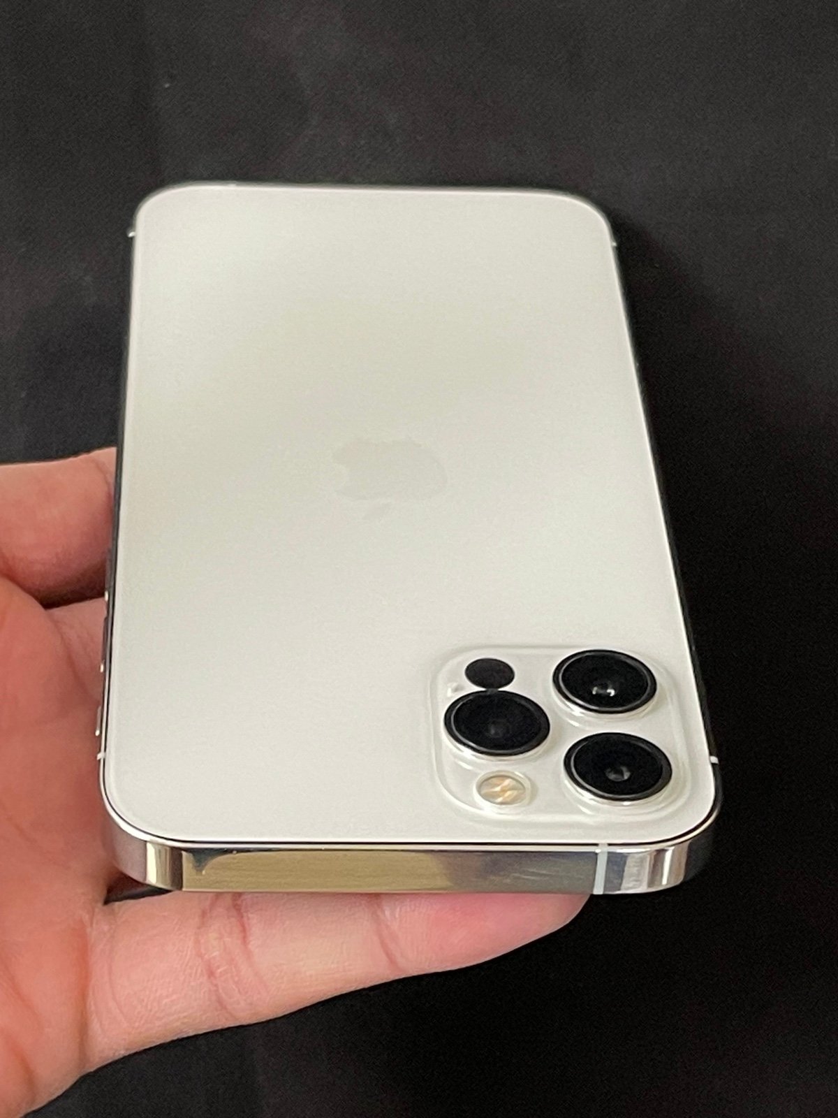 Apple iPhone 12 pro 256GB Silver Unlocked 3J82