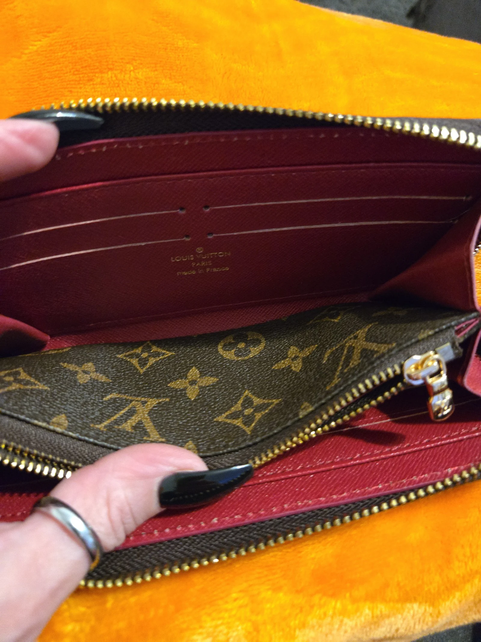 Louis Vuitton LV Zippy Wallet Purse Monogram Fuchsia M60742