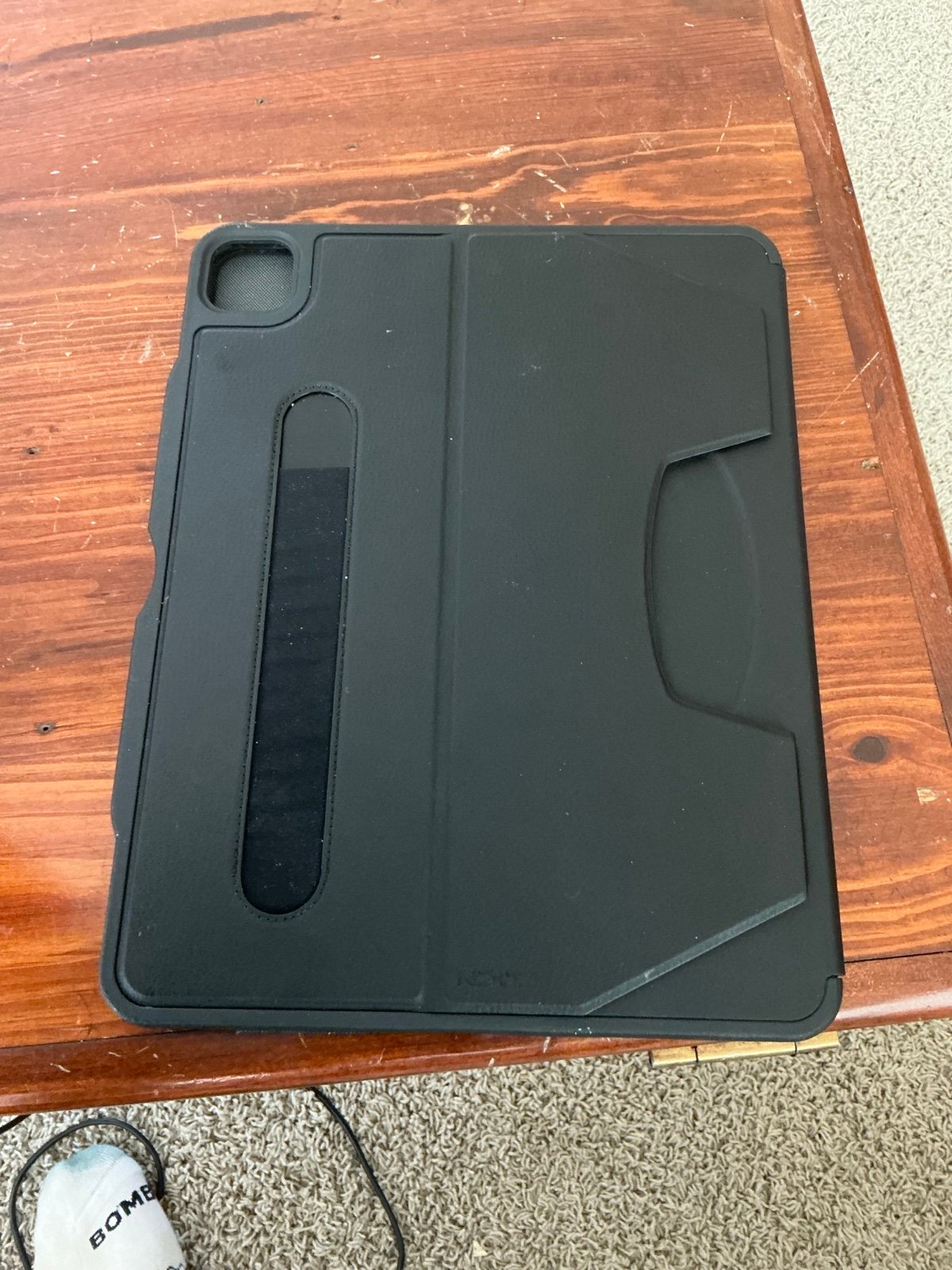 Apple iPad Pro 12.9” WIFI (5th Generation) 256GB w/Case and Original Box 3W26