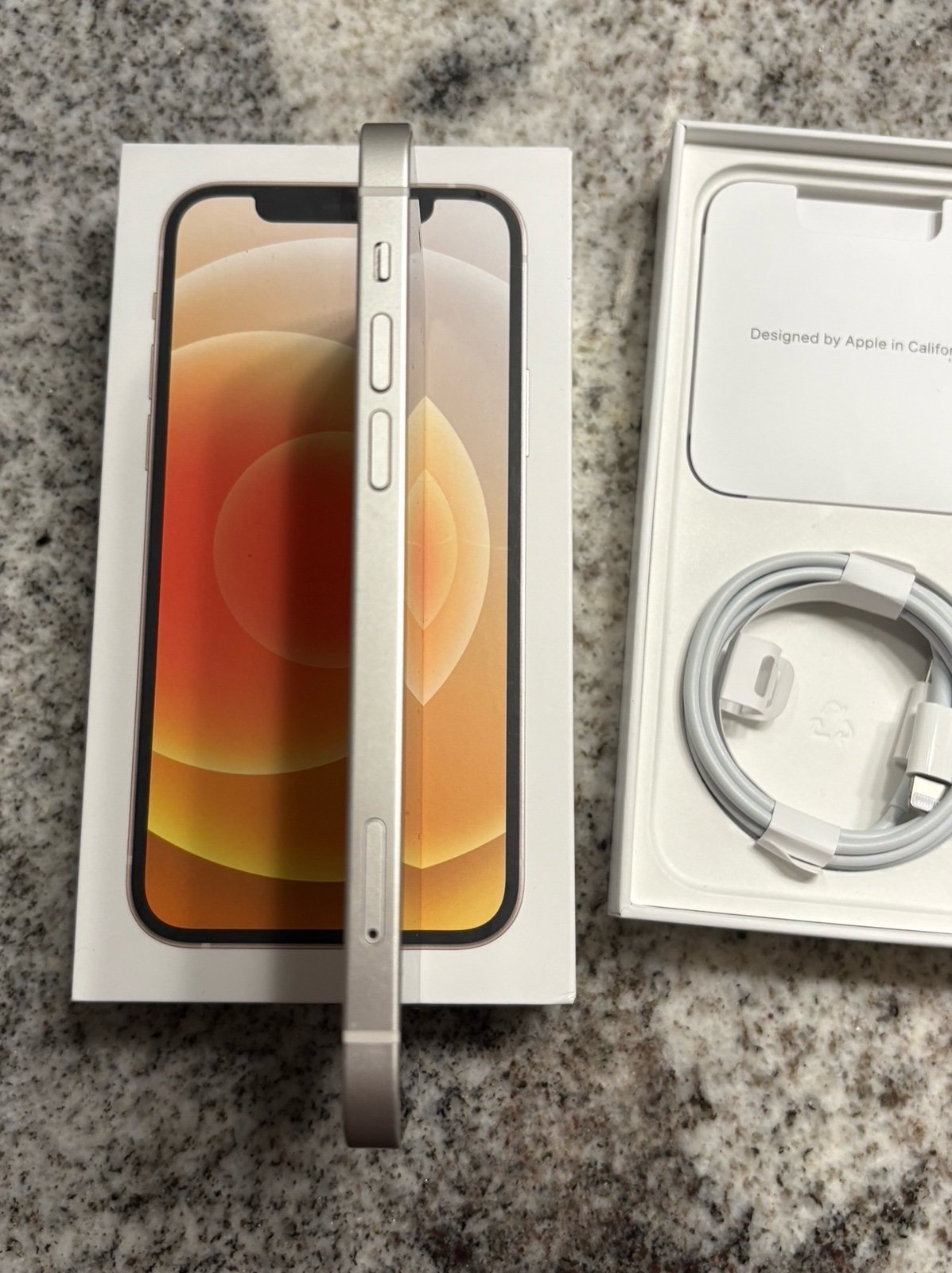 Apple iPhone 12 256gb White unlocked 8Z62