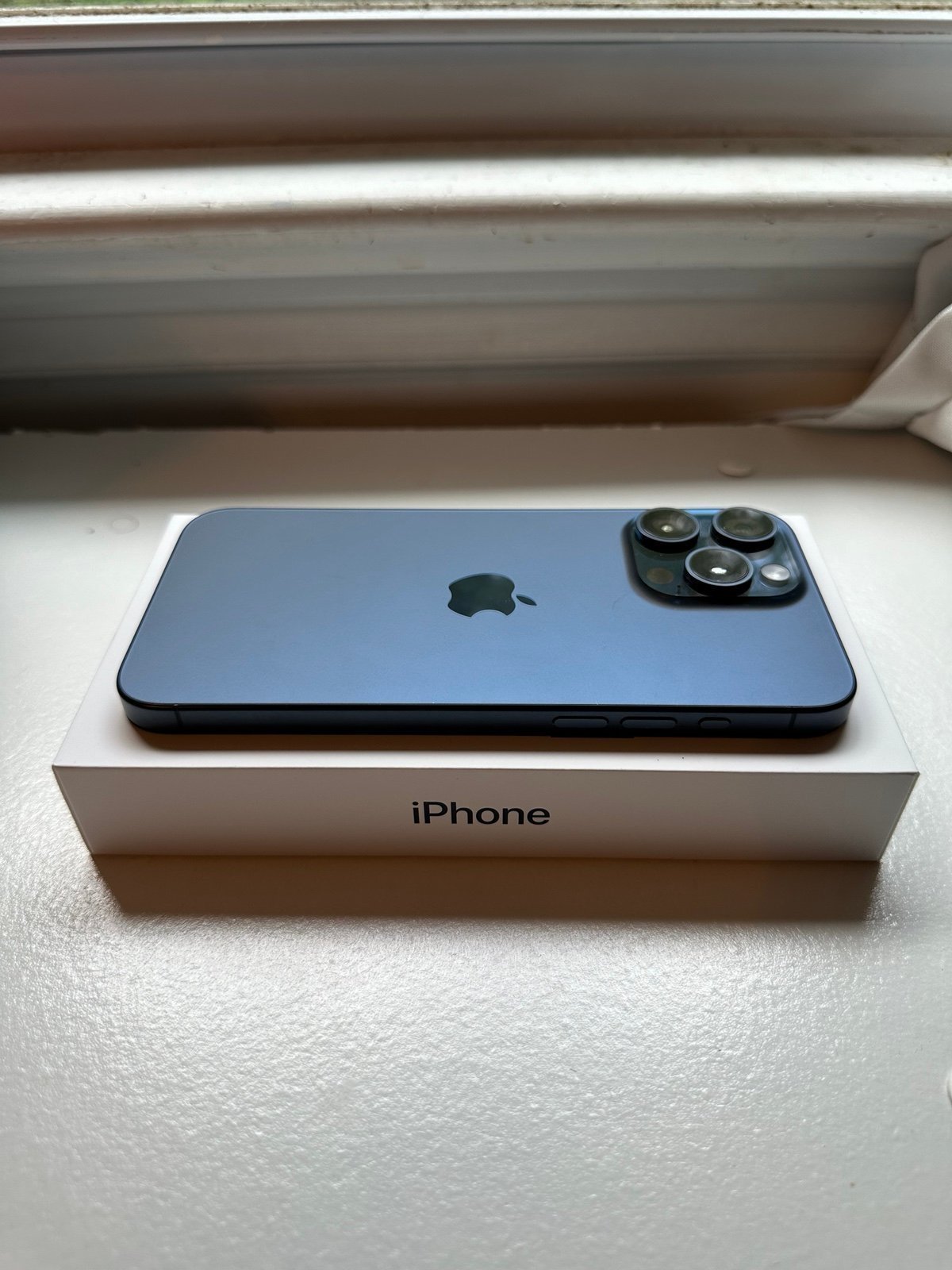SOLD - Apple iPhone 15 Pro Max / 256GB / Titanium Blue / AppleCare+