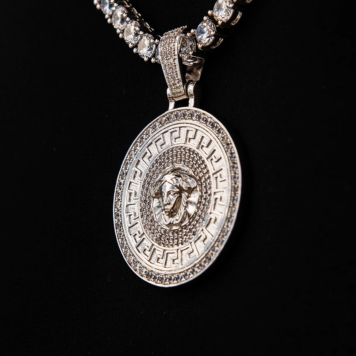 Medusa Pendant in White Gold