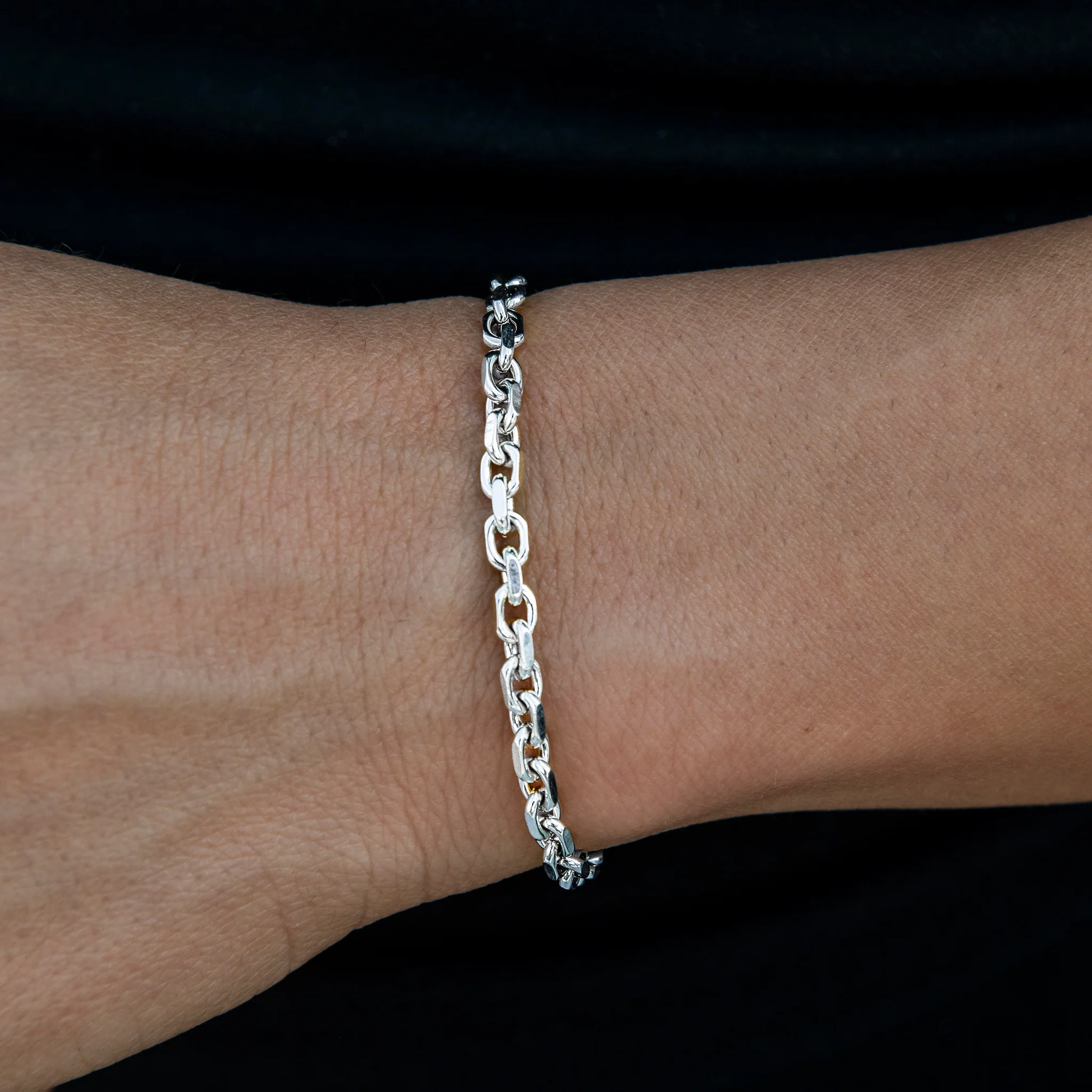 3.6MM Open Box Bracelet in White Gold