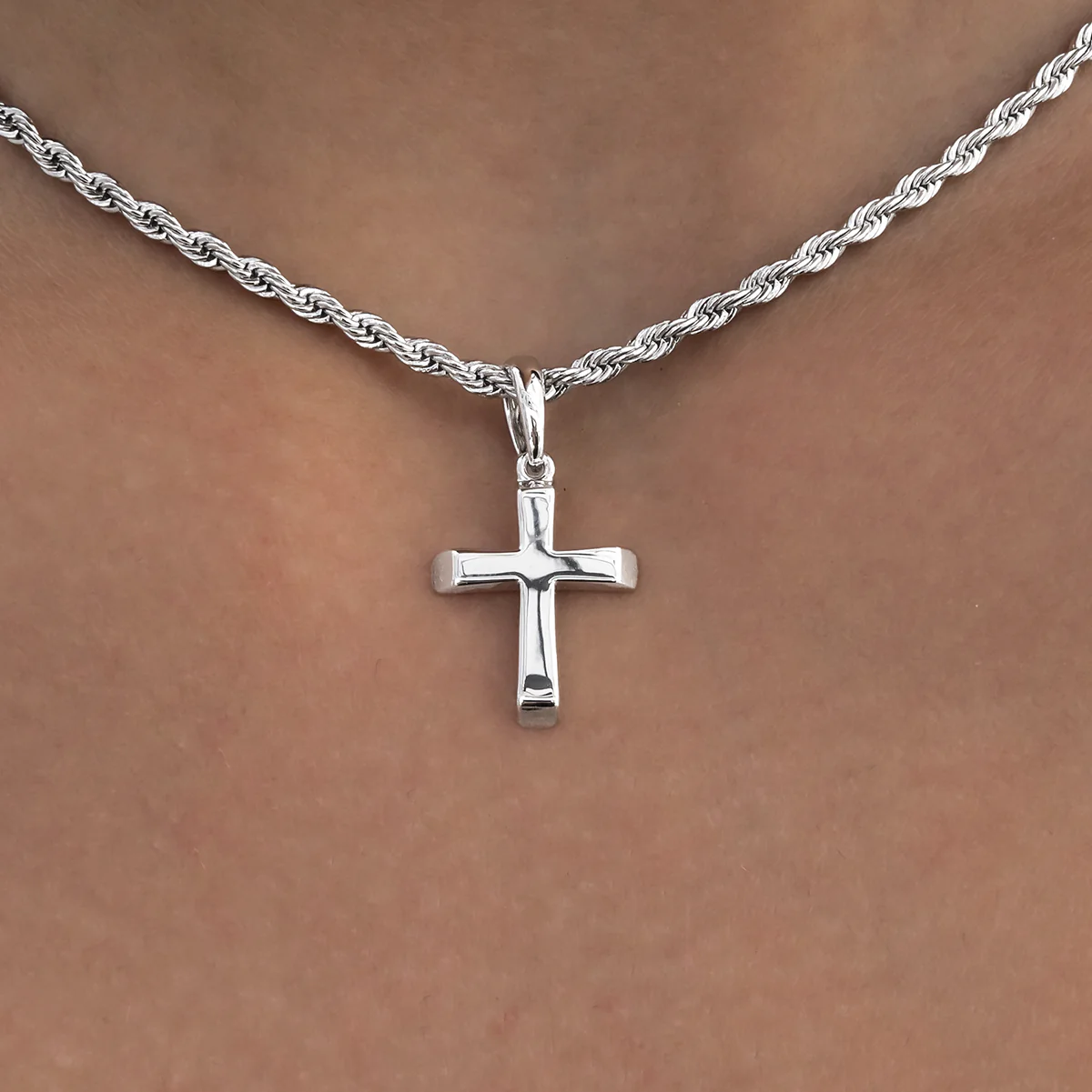 Micro Simple Cross Pendant in White Gold