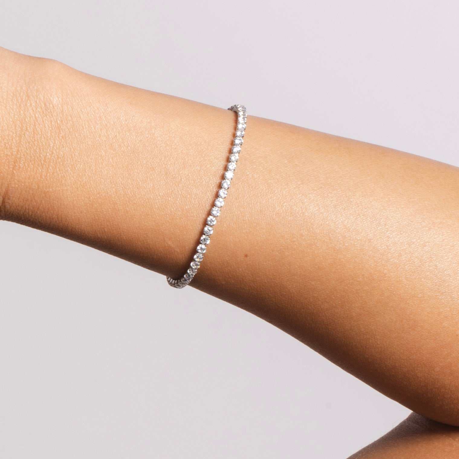 Micro Tennis Bracelet in White Gold (Adjustable)