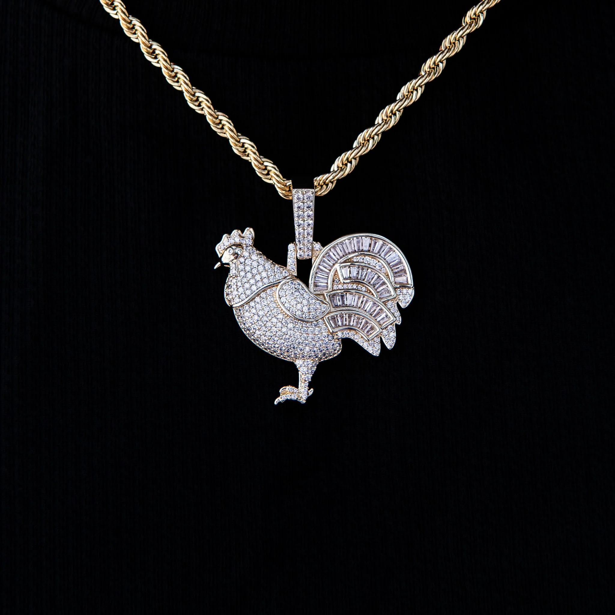Iced Rooster Pendant in Yellow Gold