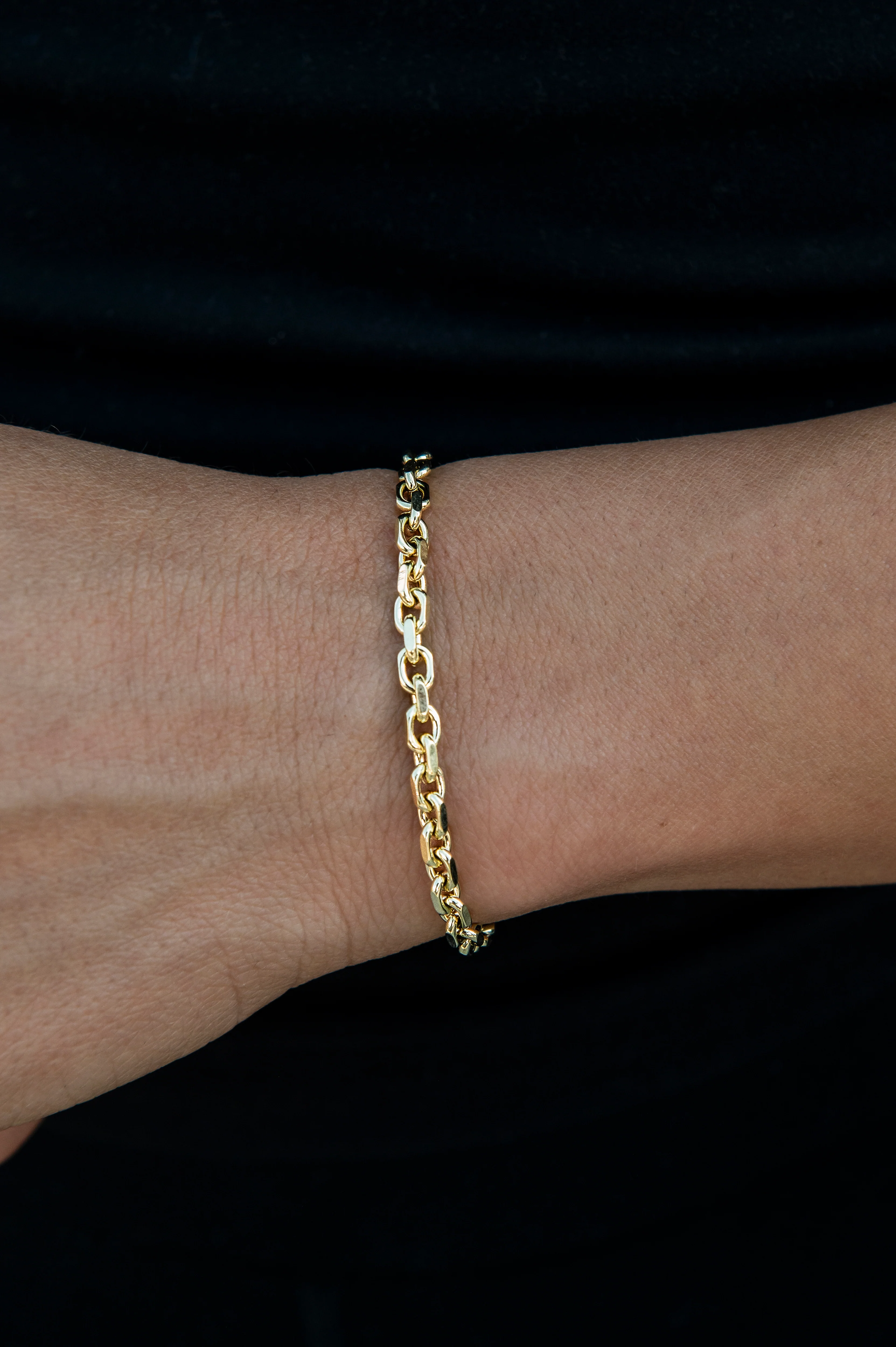 3.6MM Open Box Bracelet in Yellow Gold