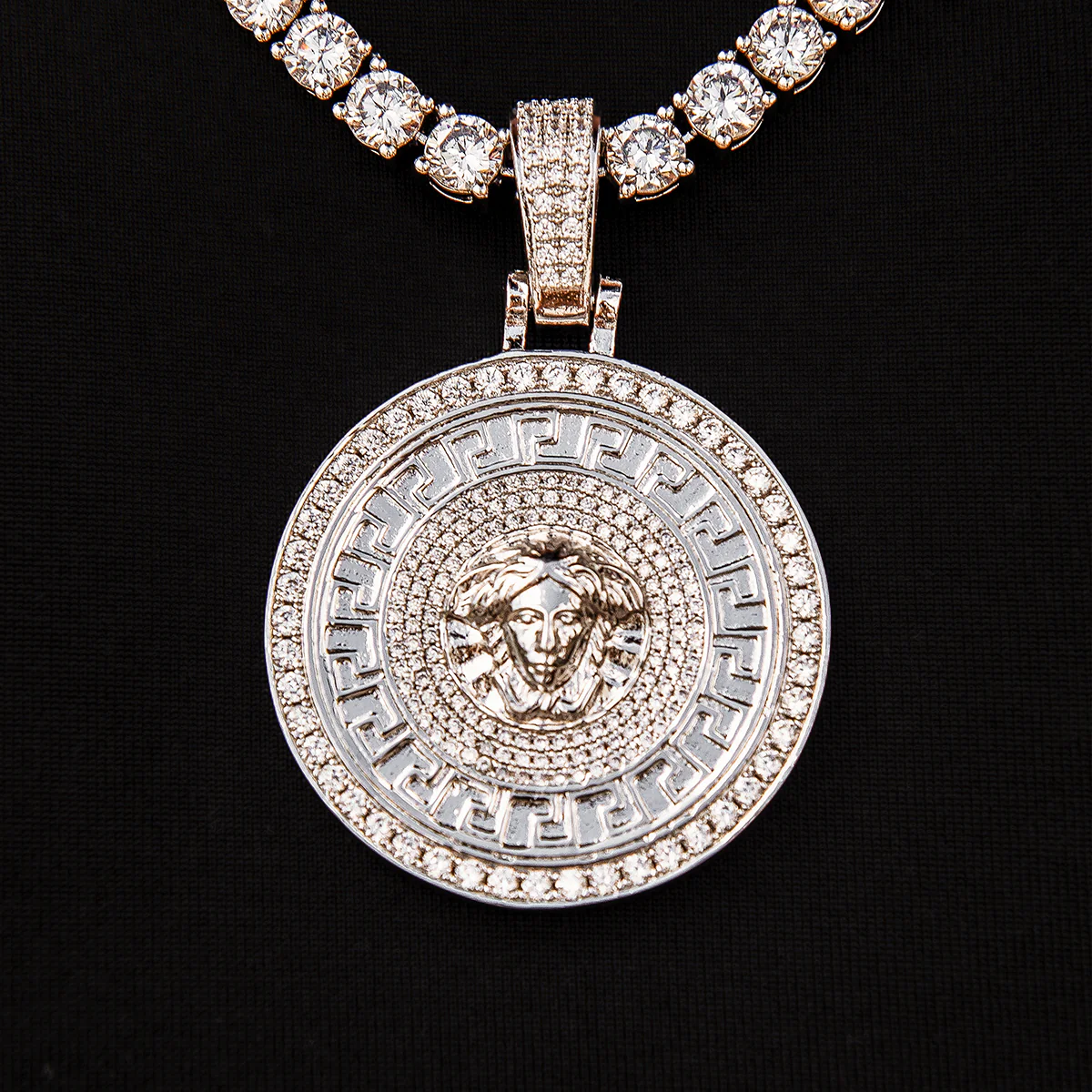 Medusa Pendant in White Gold