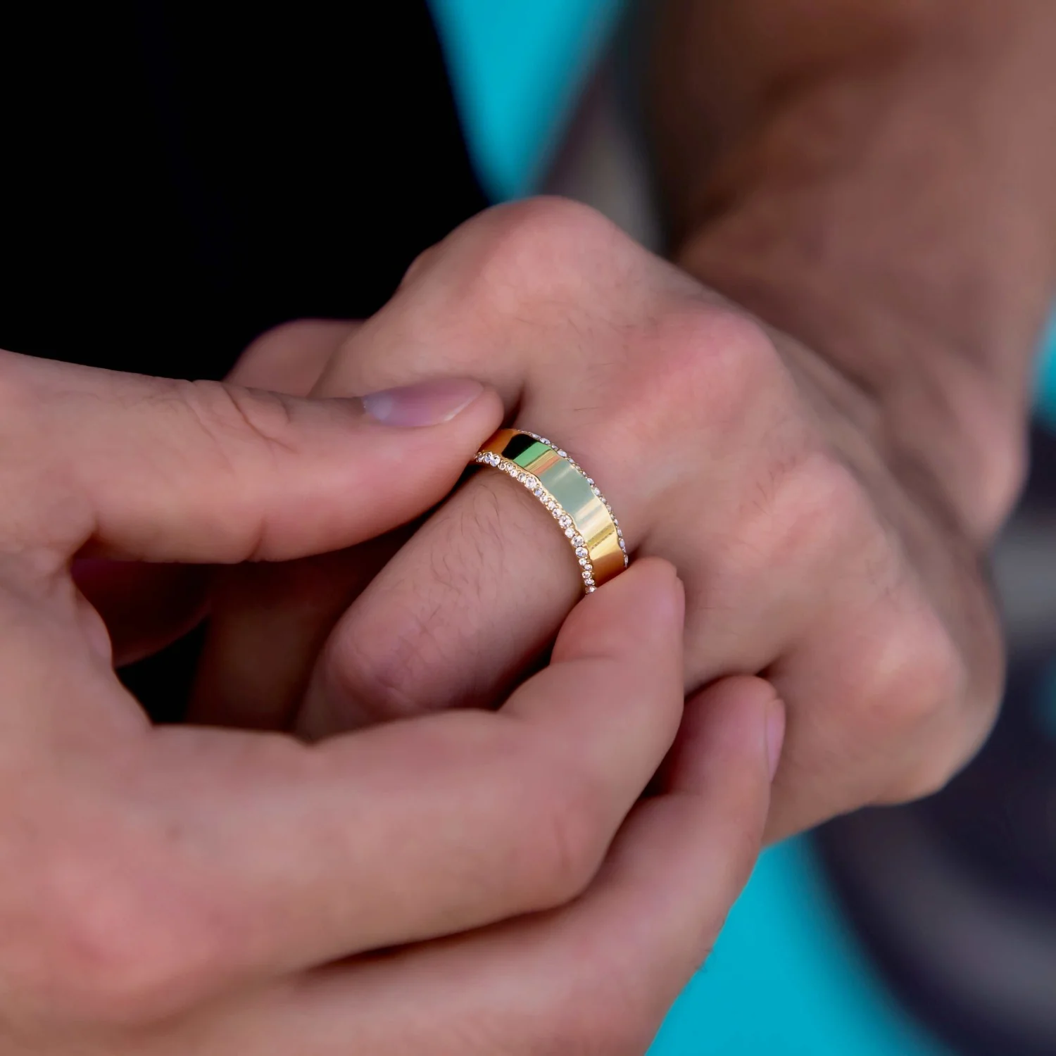 Diamond Edge Ring in Yellow Gold