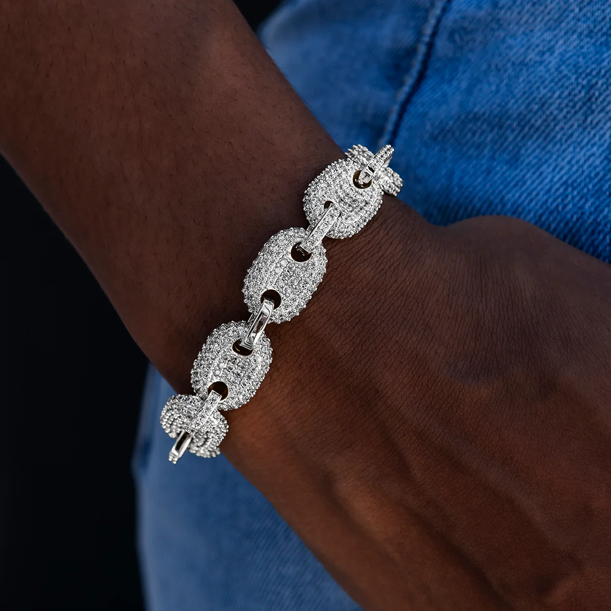 Diamond Puffed Mariner Bracelet in White Gold- 12mm