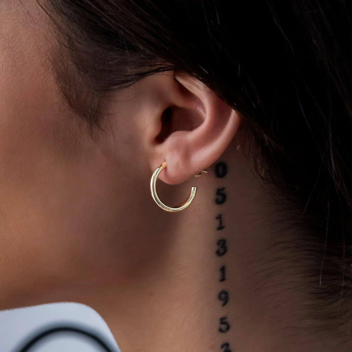 Plain Hoop Earrings in Yellow Gold