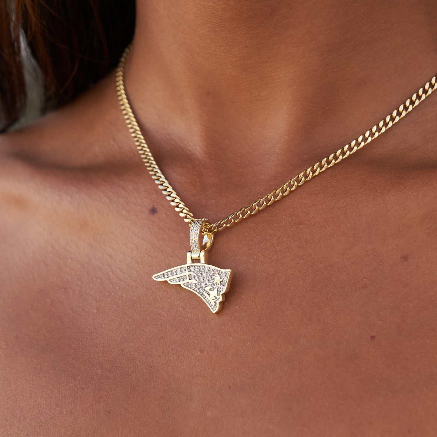 New England Patriots Official NFL Micro Logo Pendant - Yellow Gold