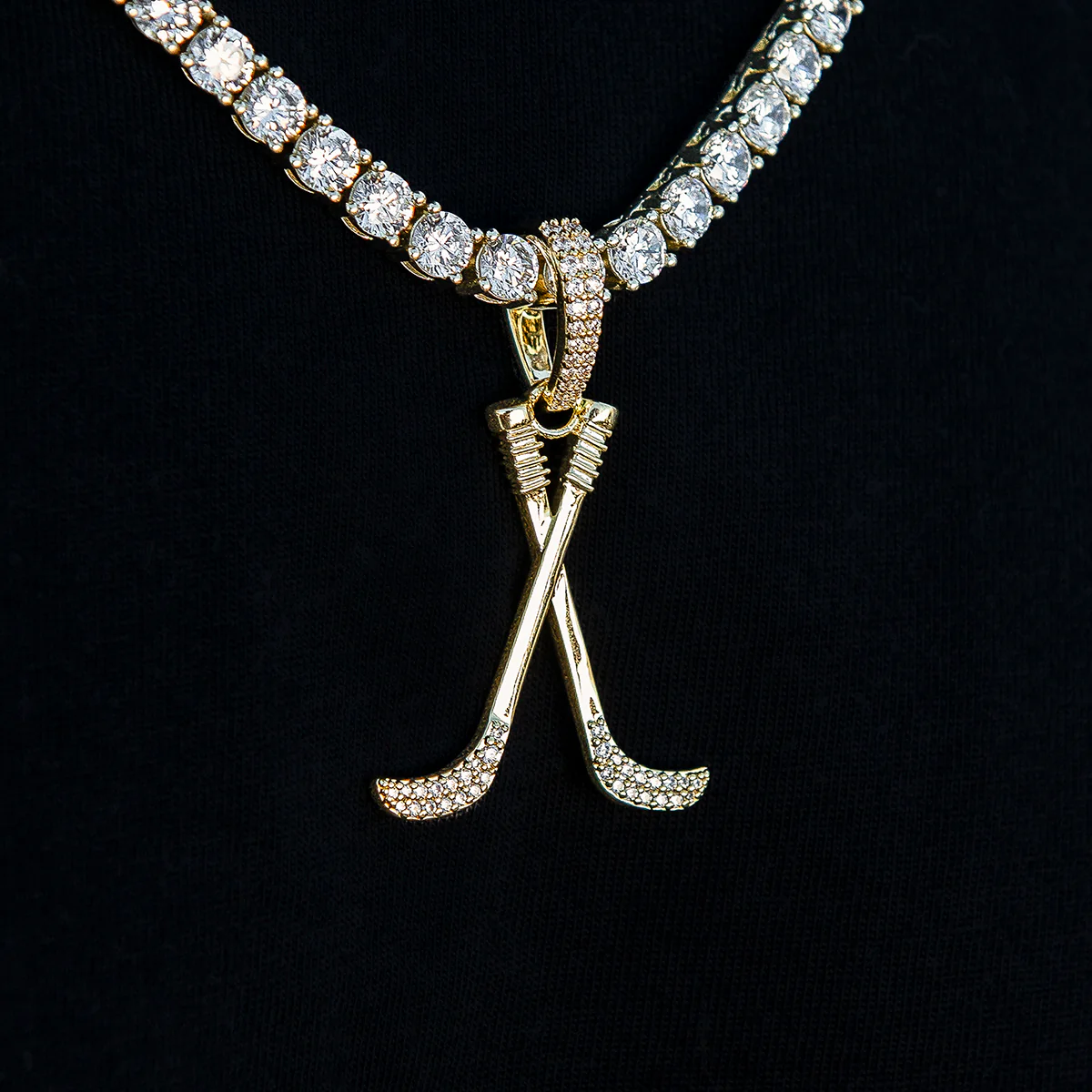 Iced Hockey Sticks Pendant in Yellow Gold