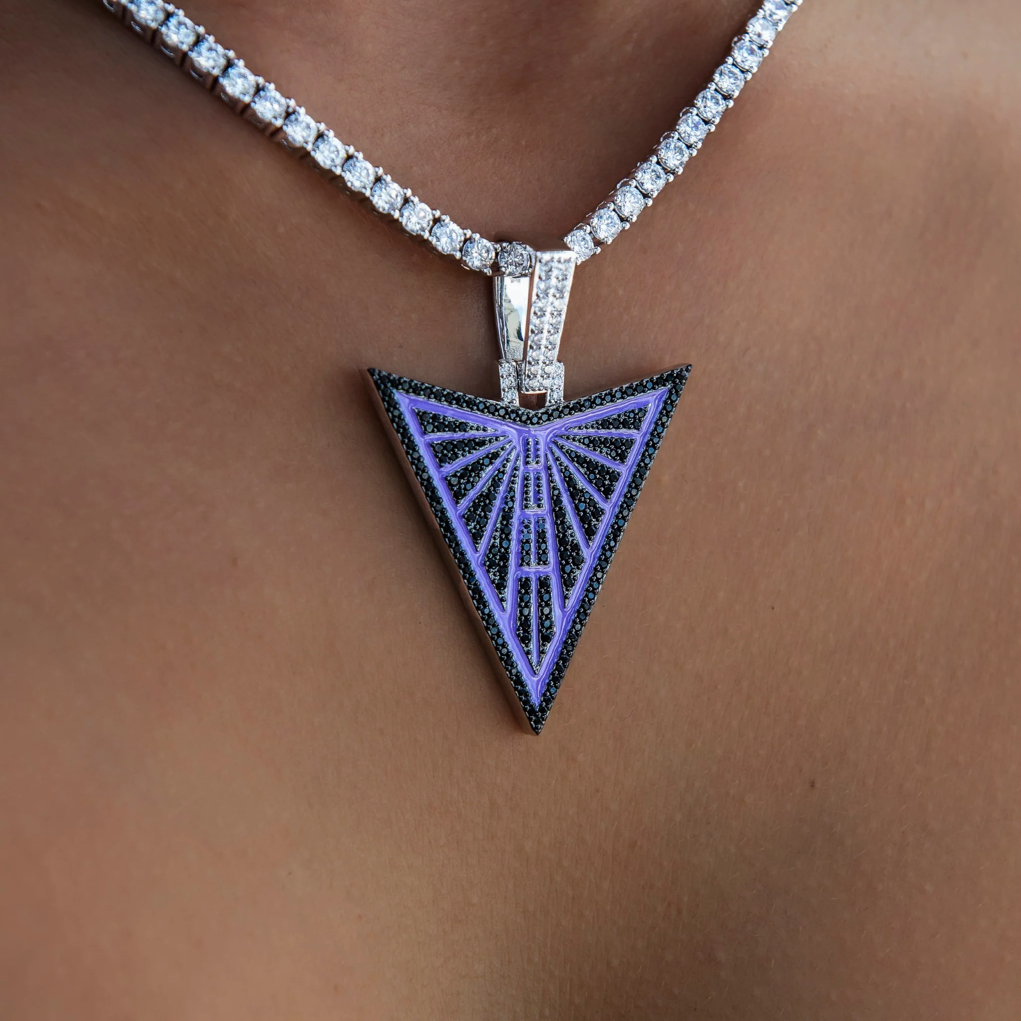 Golden State Valkyries Official WNBA Logo Pendant in White Gold