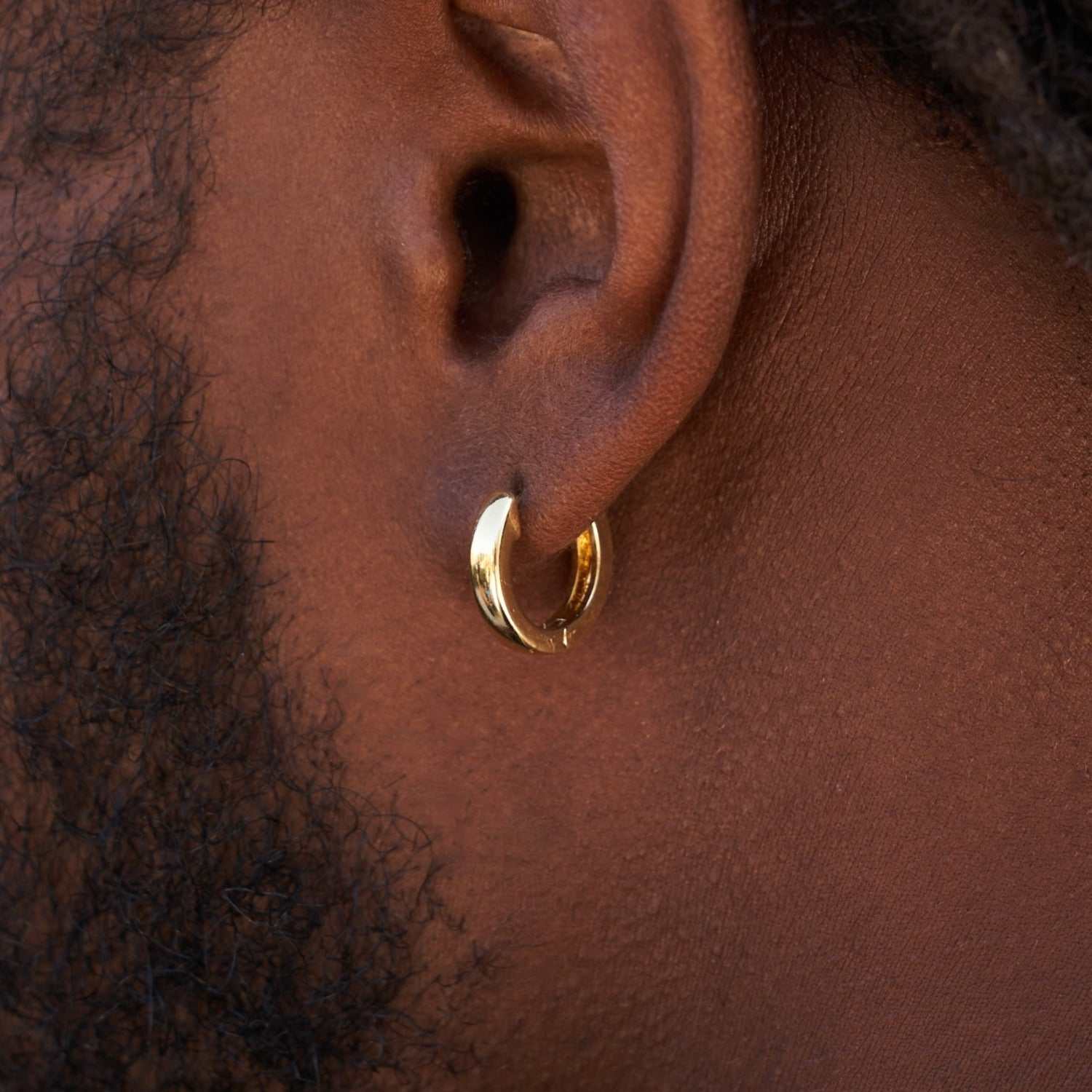 Polished Round Hoop Earrings in Yellow Gold