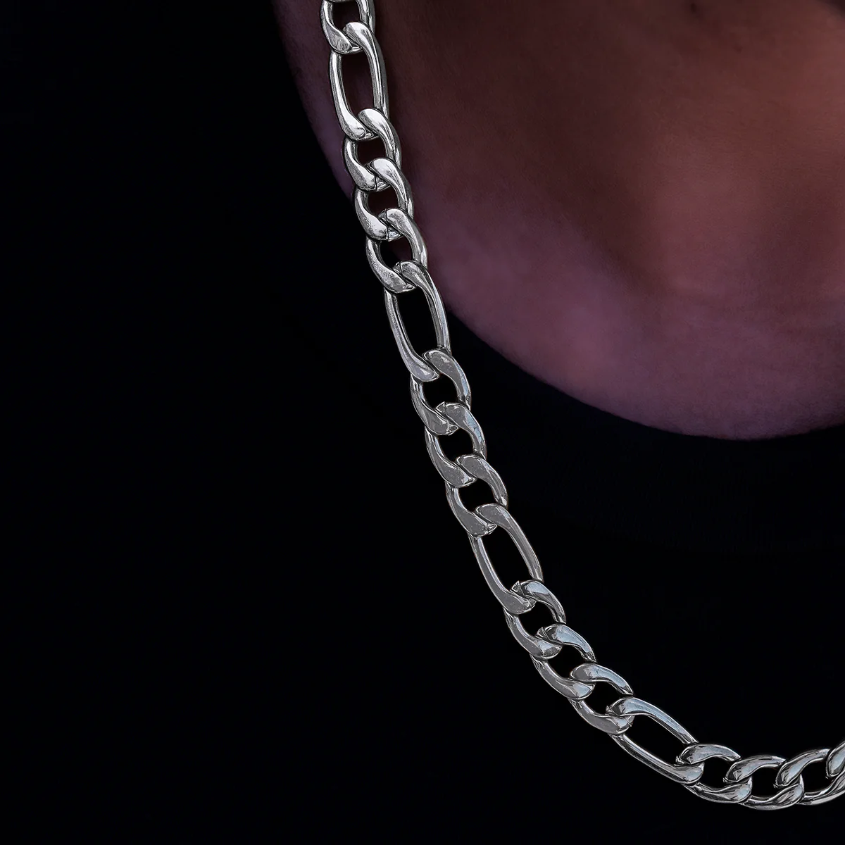 Figaro Necklace in White Gold- 9mm