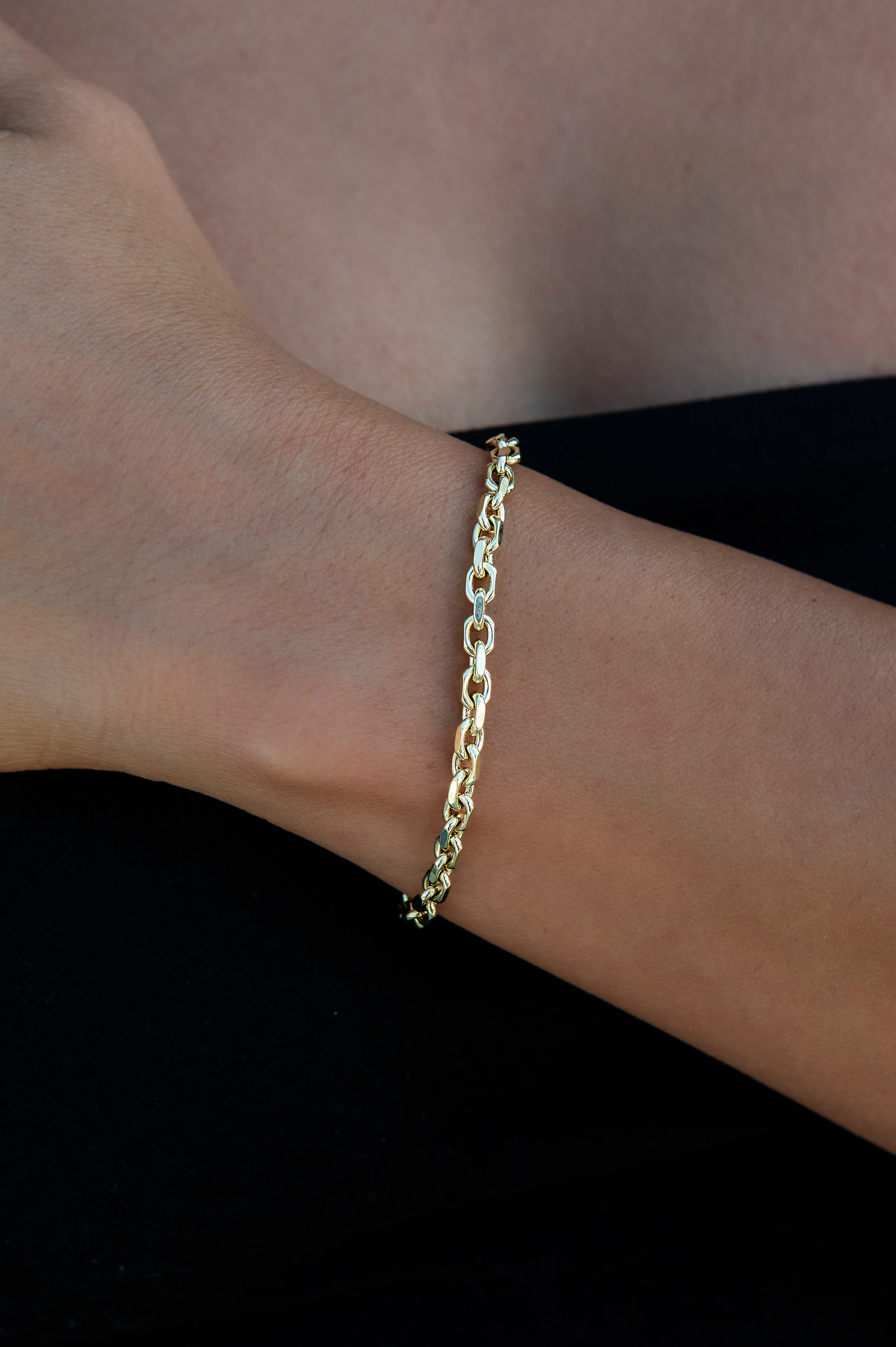 3.6MM Open Box Bracelet in Yellow Gold