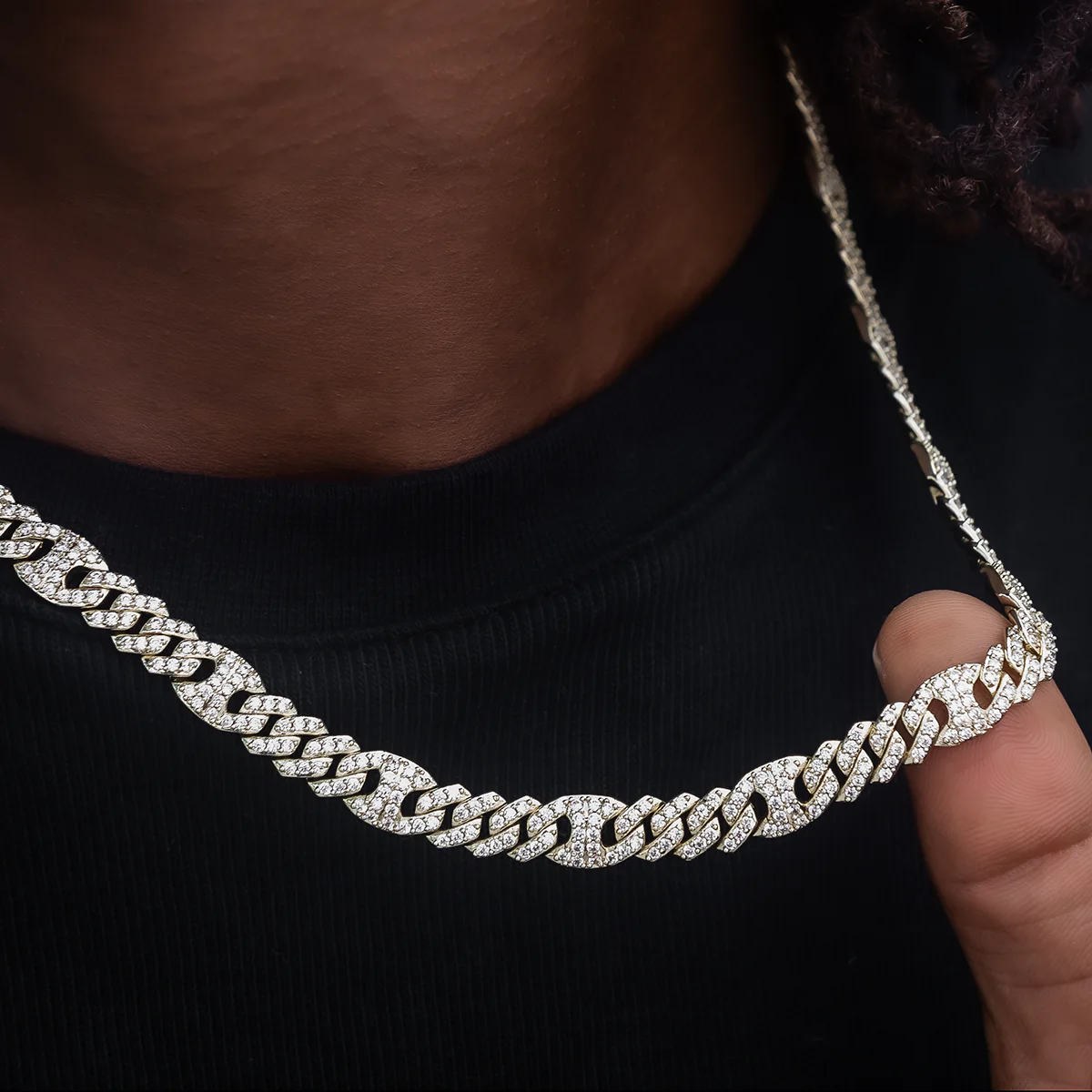 Iced Mariner Cuban Chain in Yellow Gold- 9mm