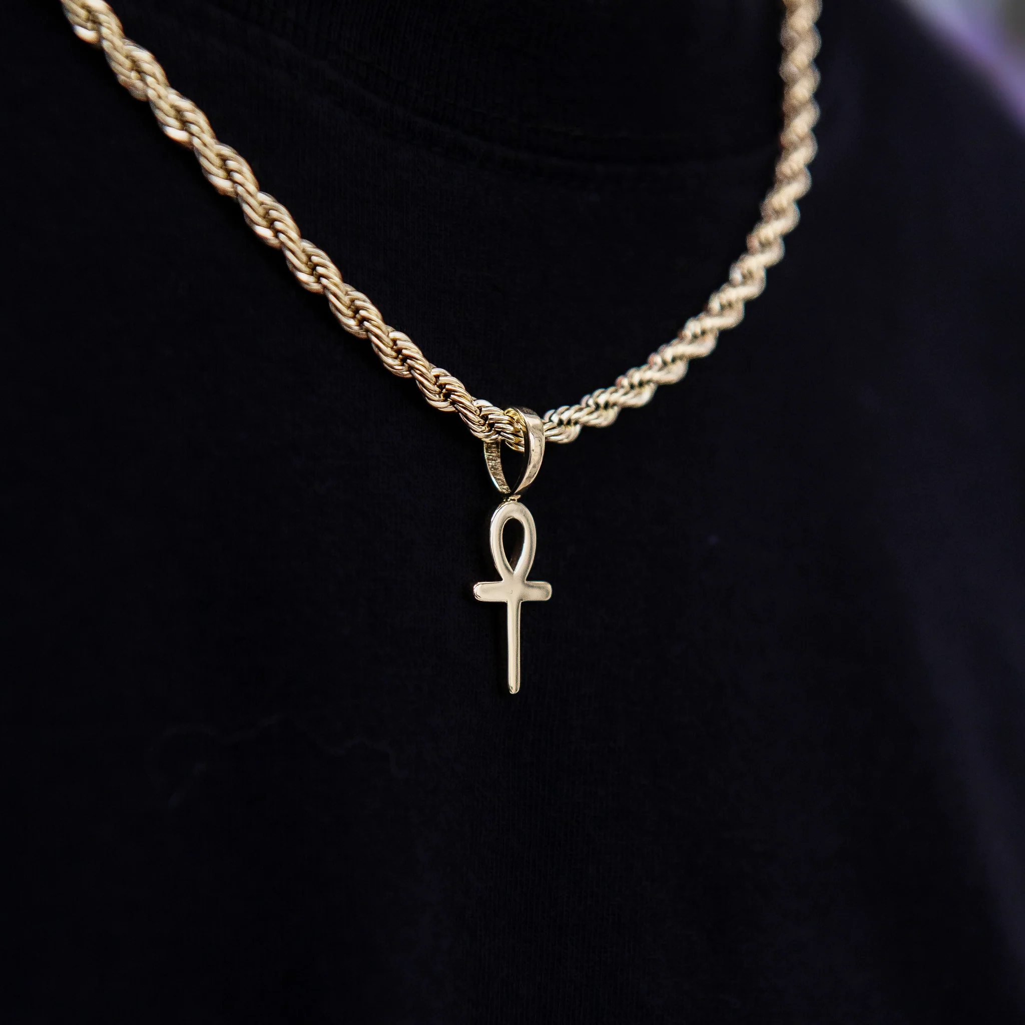 Micro Simple Ankh Cross Pendant in Yellow Gold
