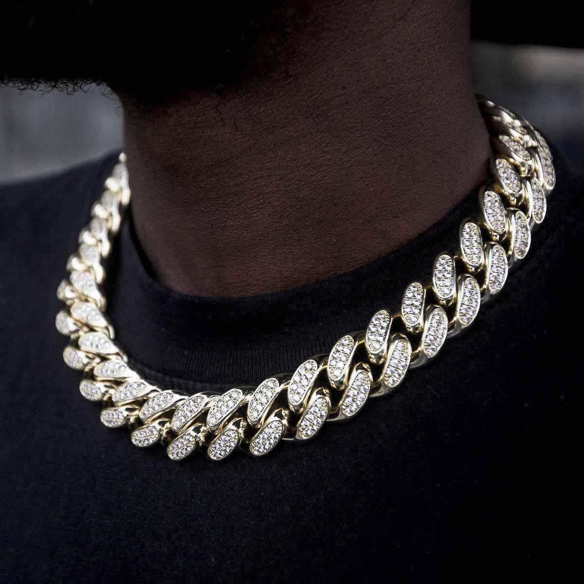 Diamond Cuban Link Chain in Yellow Gold - 19mm