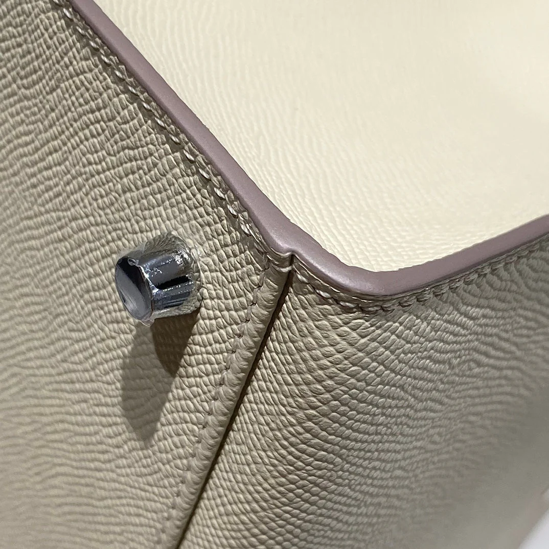 KELLY 28CM IN NATA EPSOM CALFSKIN SILVER HARDWARE