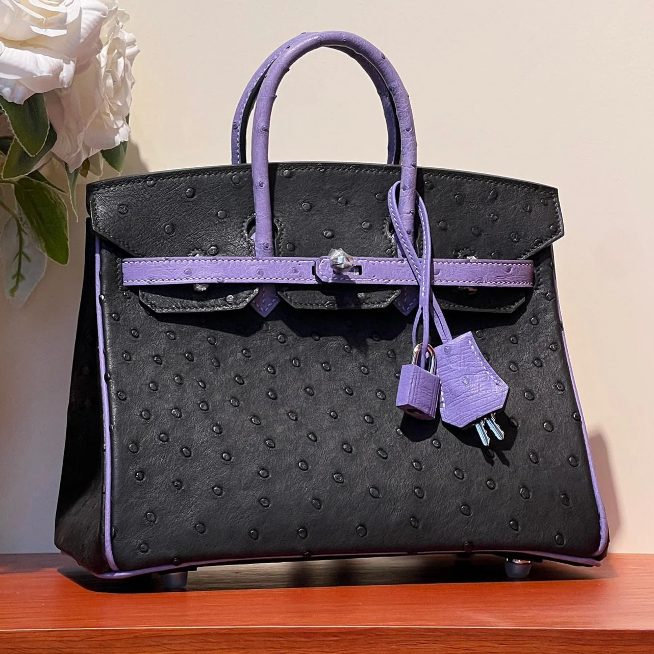 KELLY  SELLIER 25 BAG IN BLACK MIX AMETHYST PURPLE OSTRICH LEATHER