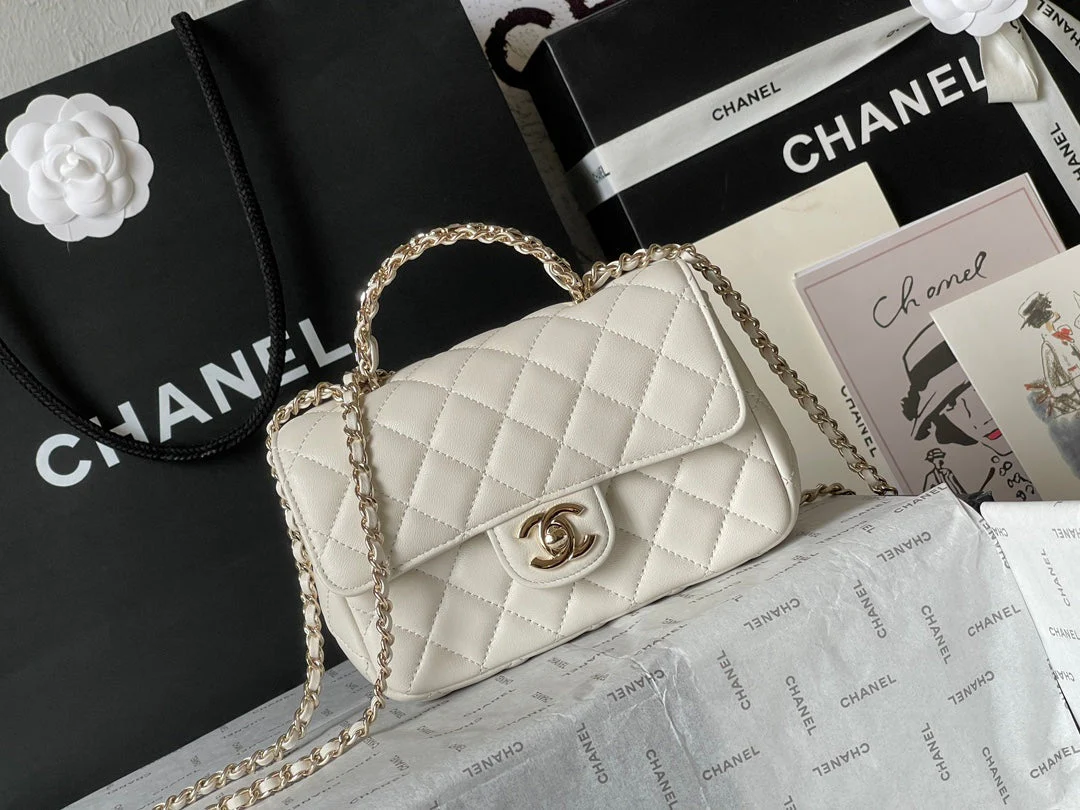 CC MINI 18 FLAP BAG IN WHITE LAMBSKIN