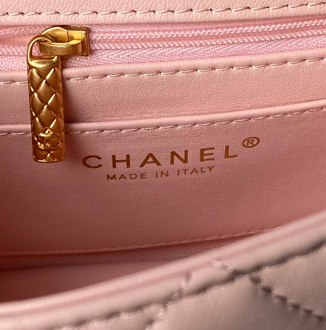 CHANEL 25S FLAP BAG 18 CM IN LIGHT PINK LAMBSKIN WITH TOP HANDLE