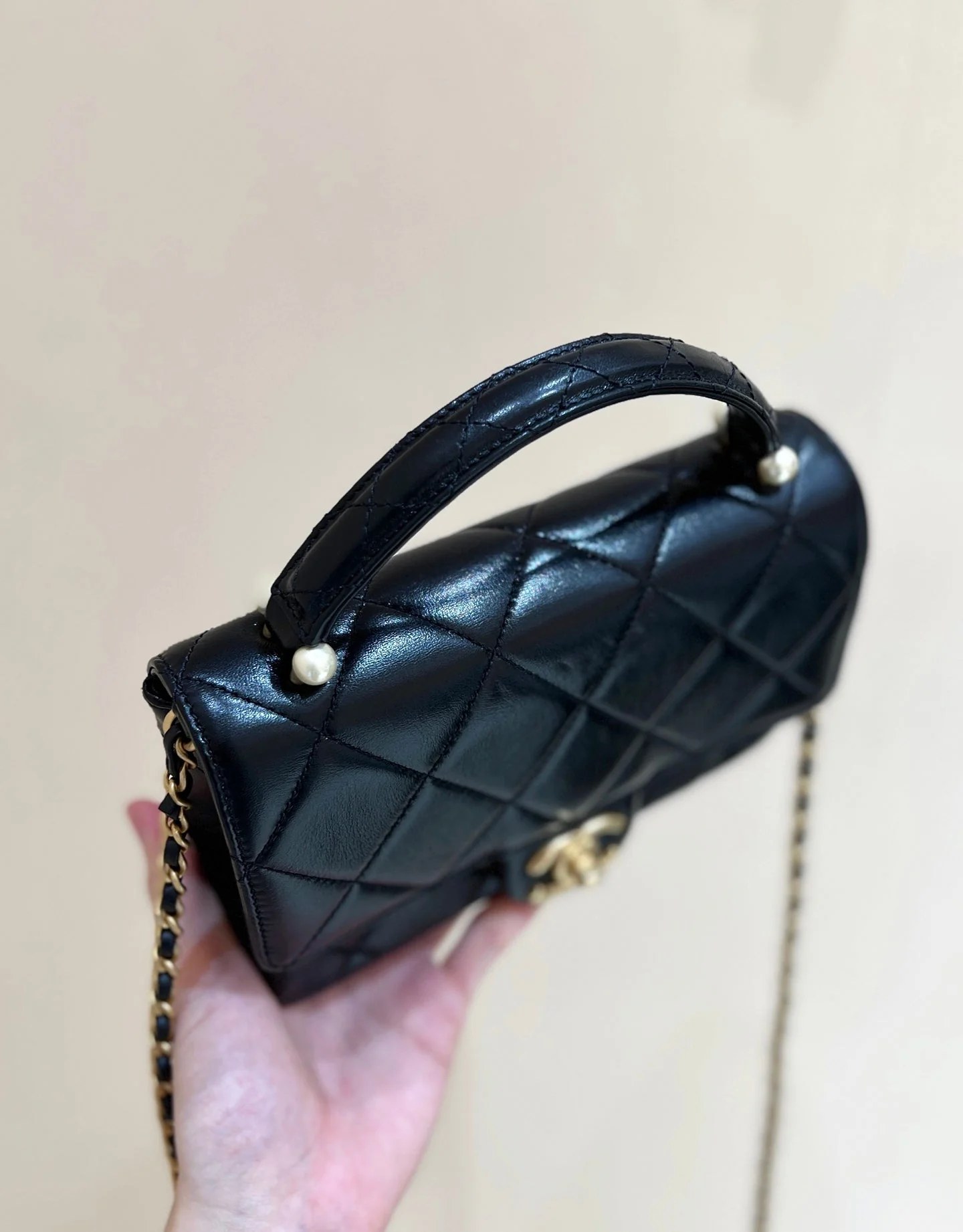 PEARL LIMITED EDITION FLAP BAG WITH HANDLE 20 IN BLACK LAMBSKIN