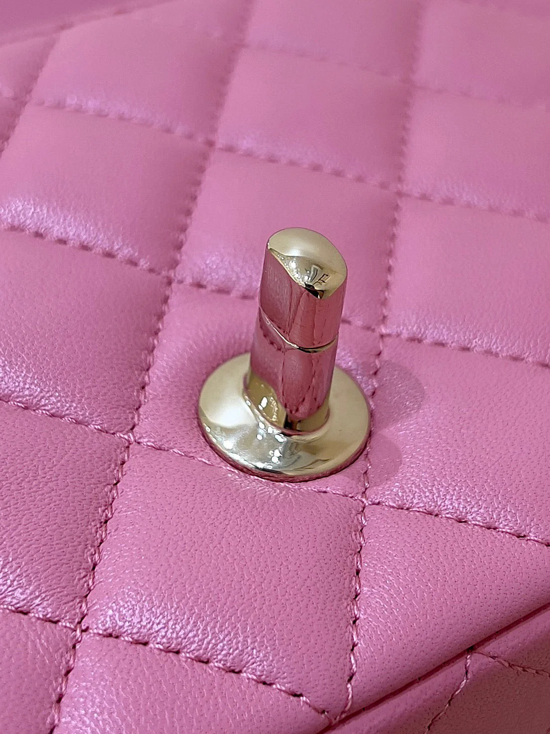CHANEL 25S FLAP BAG 20 CM IN PINK LAMBSKIN WITH GOLD HARDWARE