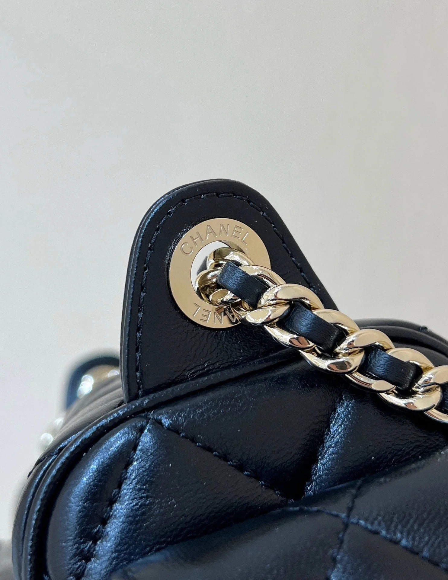 CHANEL CAMERA BAG 23 IN CONGO BLACK SHINY CALFSKIN