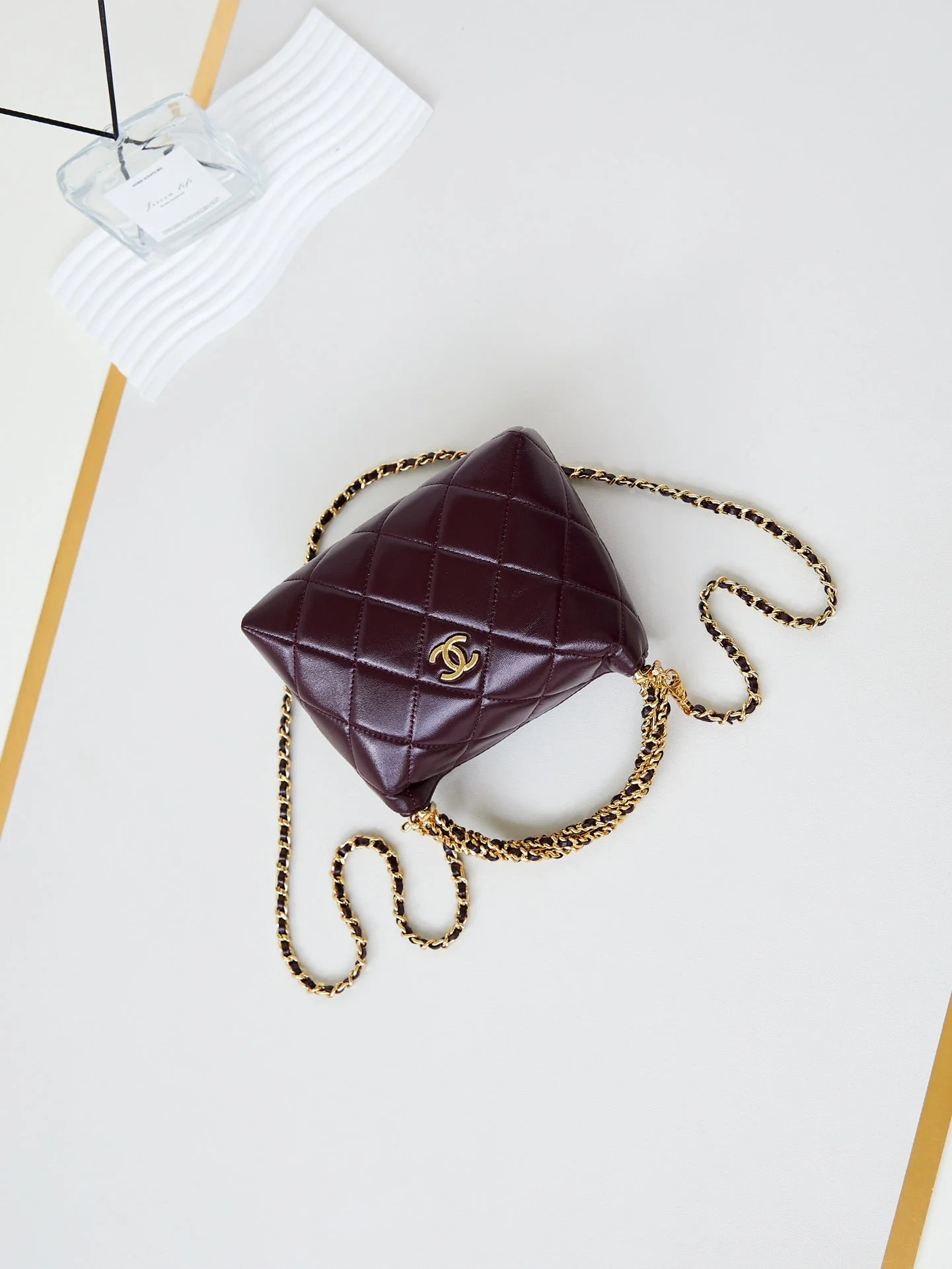 HOBO BAG 18 IN WINE RED SOFT LAMBSKIN GOLD CHAIN