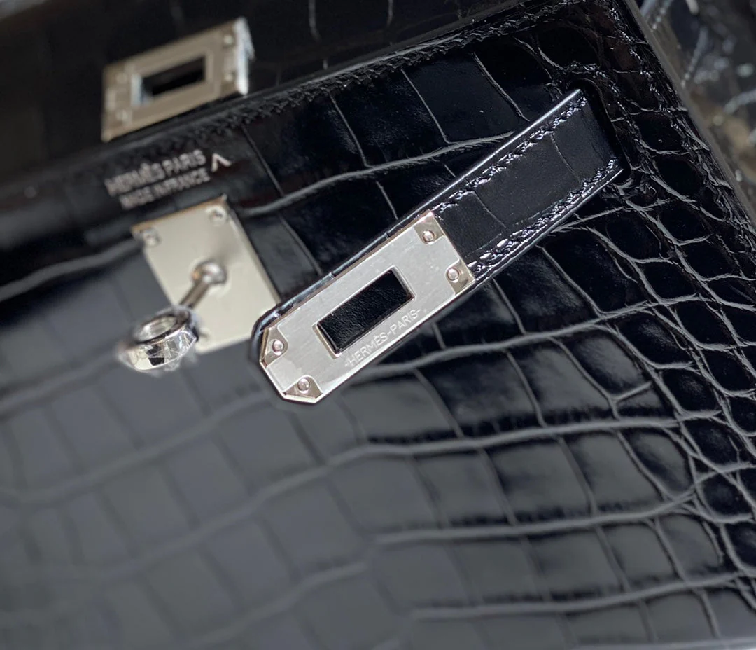 HERMES 25S MINI KELLY 19 IN BLACK CALFSKIN SILVER HARDWARE