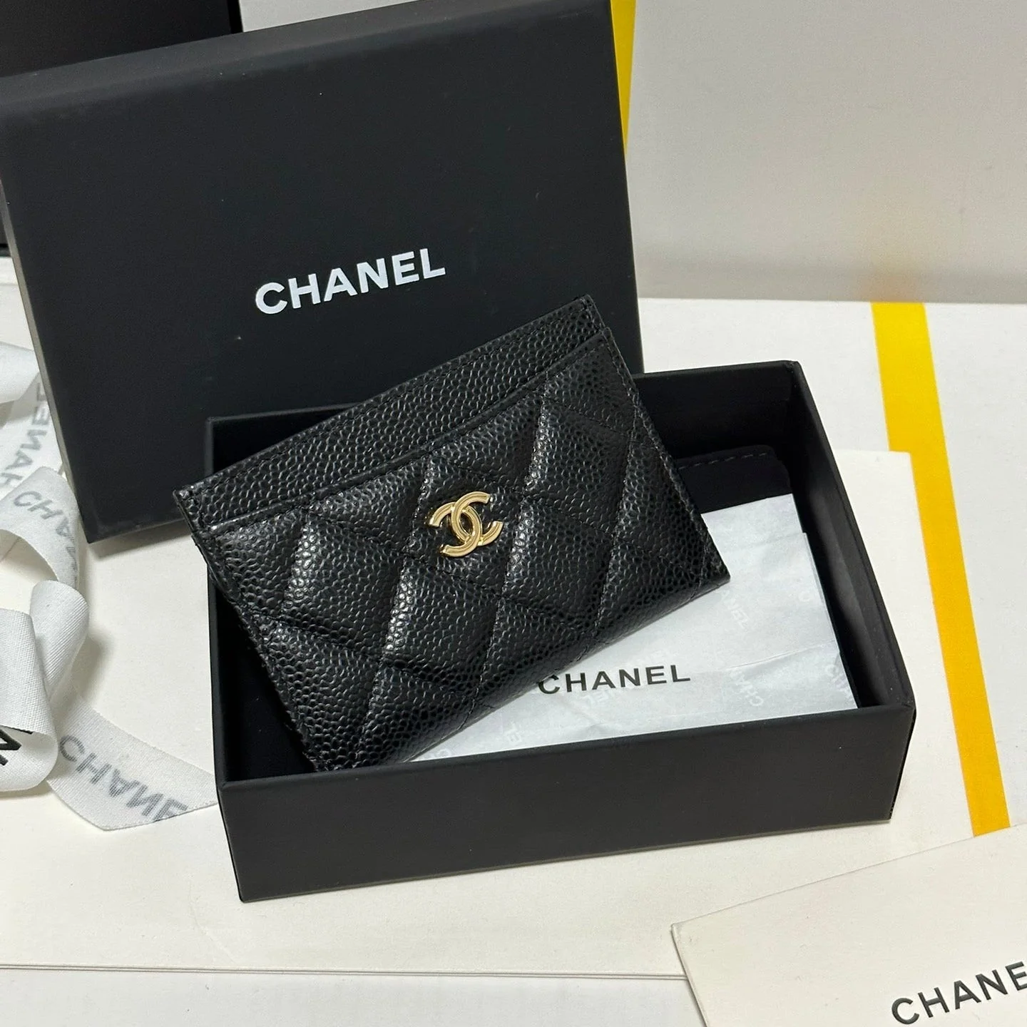 QUILTED CLASSIC CARD HOLDER 11 IN BLACK CAVIAR SKIN