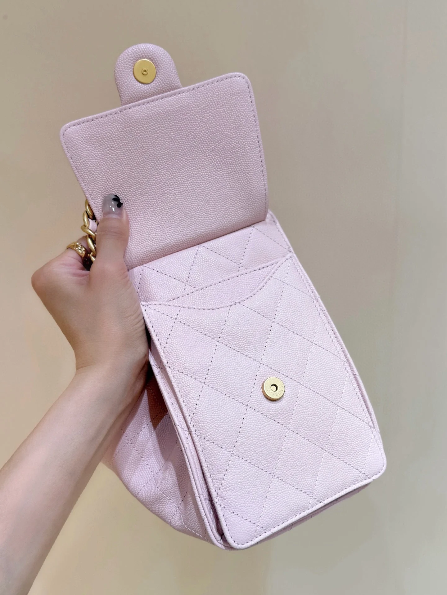 CHANEL 25 MEDIUM HANDBAG IN PASTEL PINK CALFSKIN WITH GOLD HARDWARE