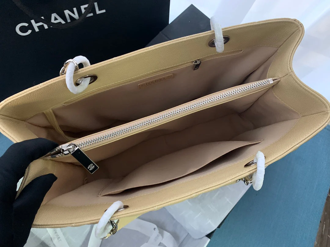 CHANEL 25S MEDALLION TOTE 33 CM IN BEIGE CAVIAR WITH SILVER HARDWARE
