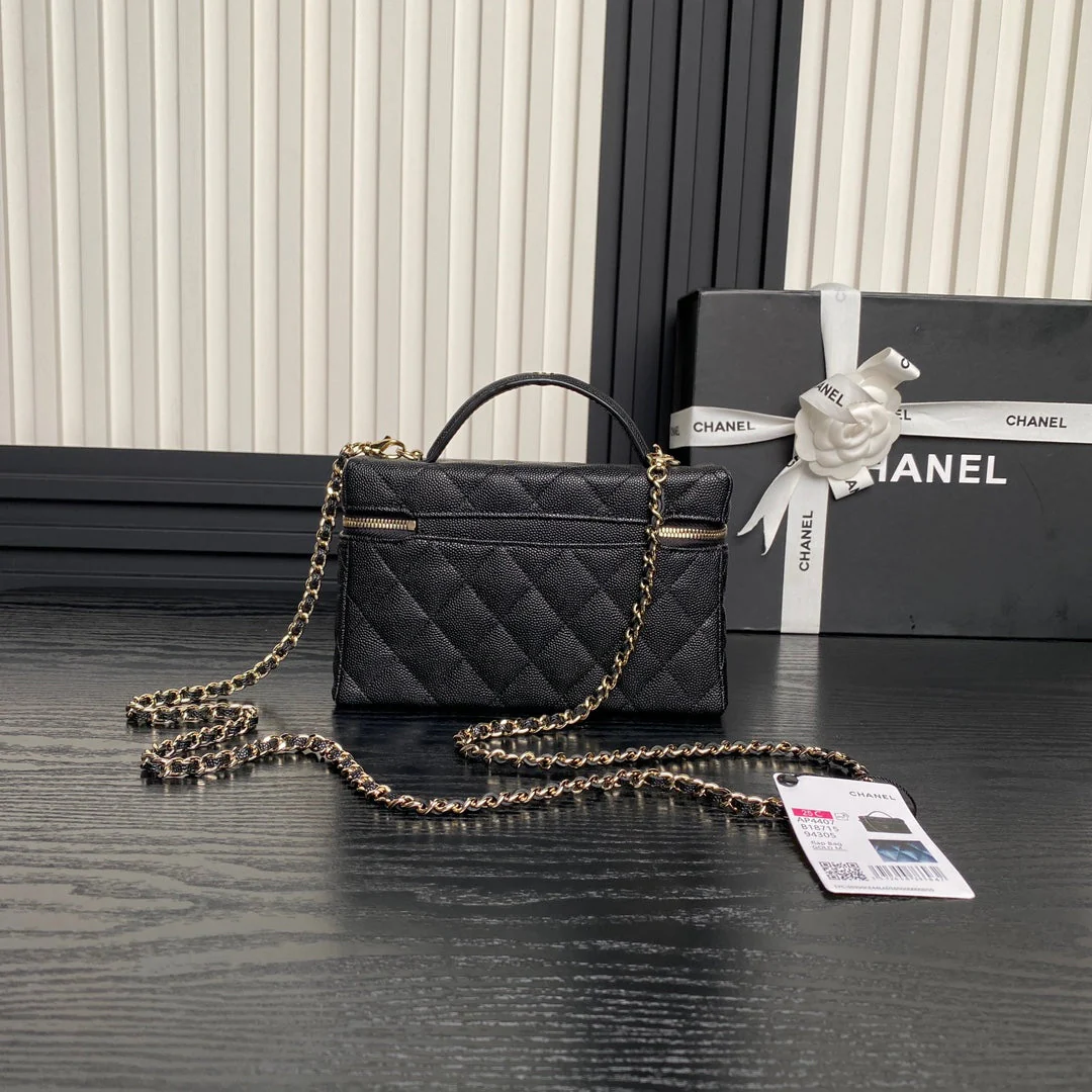 COSMETIC BAG 19 IN BLACK GRAINED CALFSKIN GOLD HARDWARE